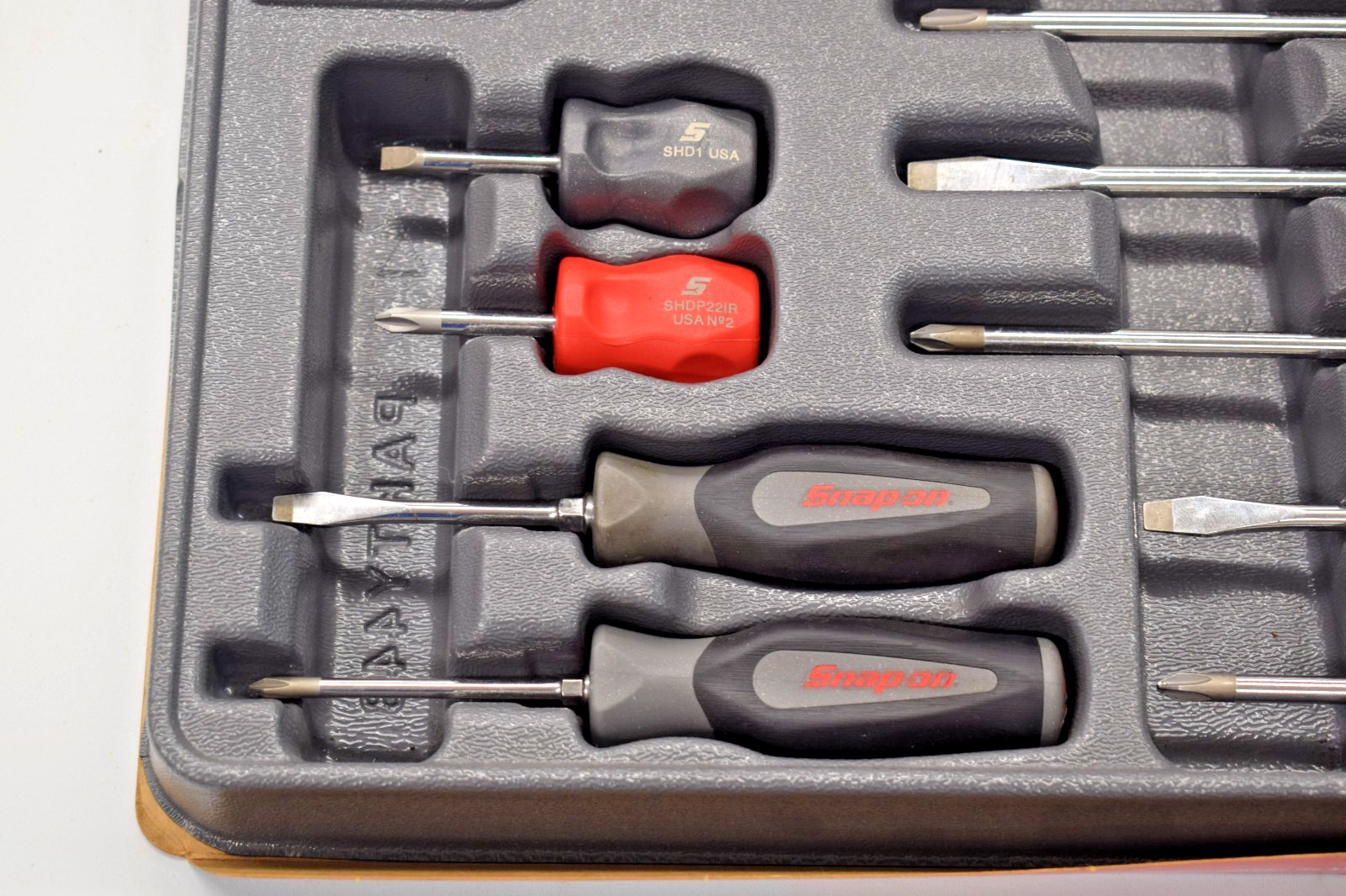 Snap On Tools SGDX120BDT 12pc DARK TITANIUM Soft Grip Screwdriver Set +Tray USED