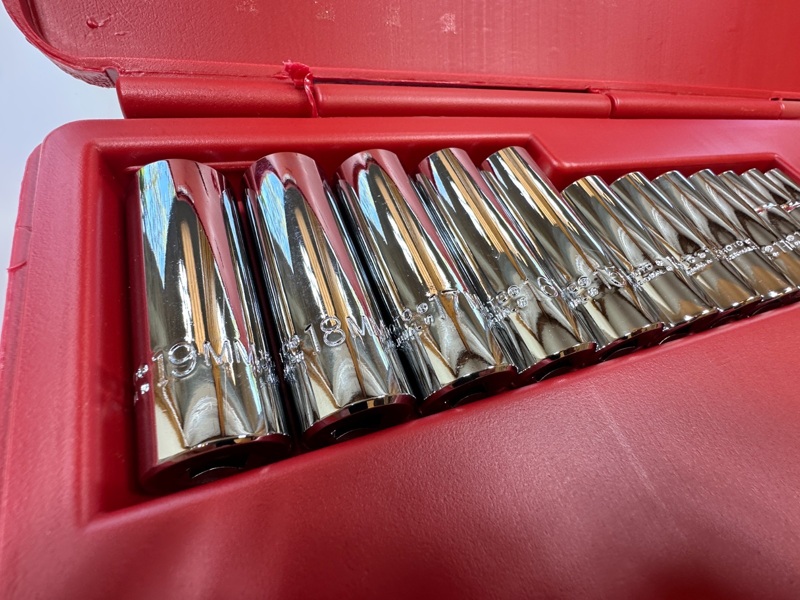 🇺🇸 NEW Proto USA J52222XL 3/8″ Drive 29pc Metric 8mm-19mm Service Socket Set