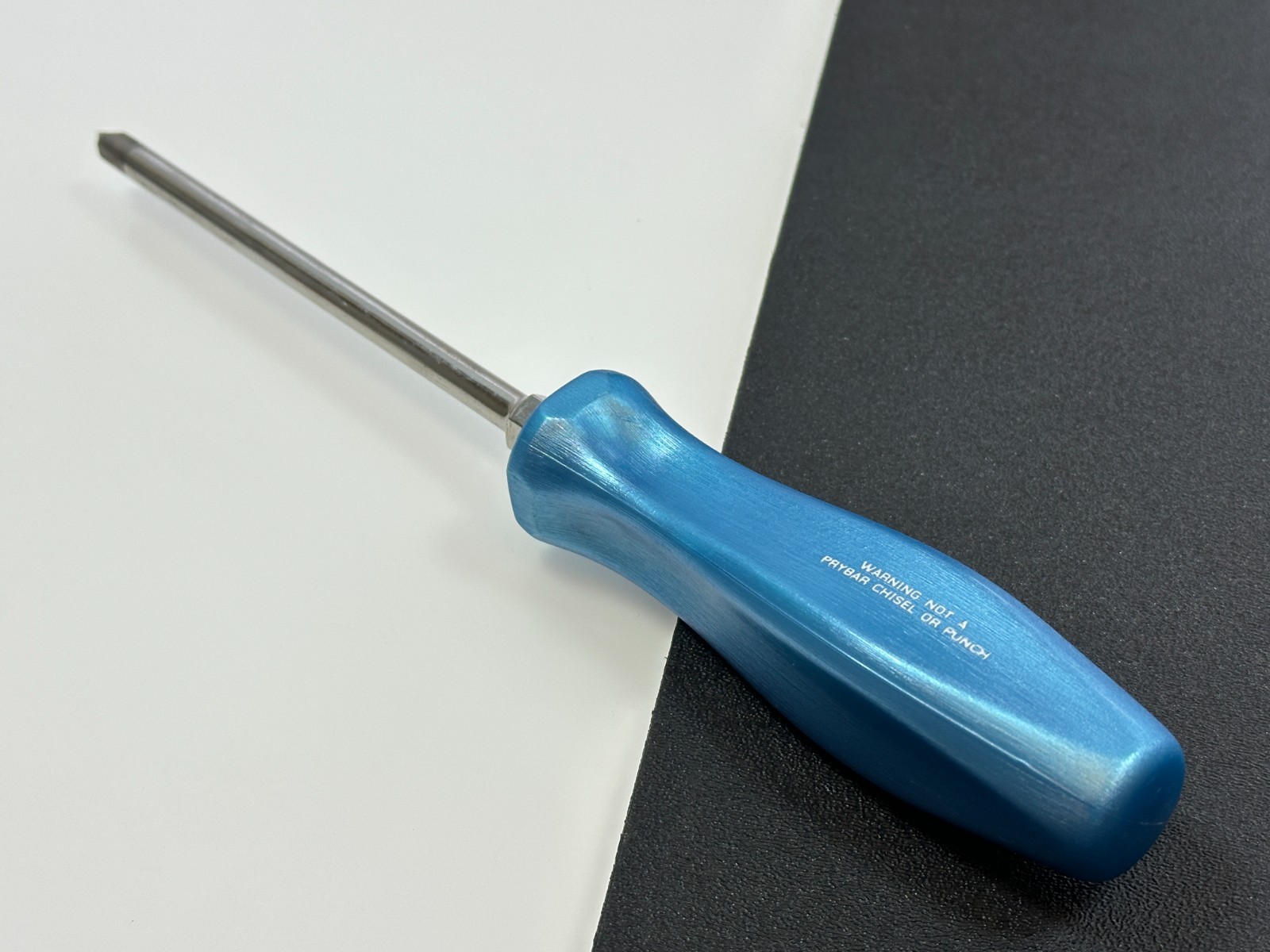 NEW Snap-on Tools USA PEARL BLUE Hard Handle #3 Phillips Screwdriver SDDP63IRA