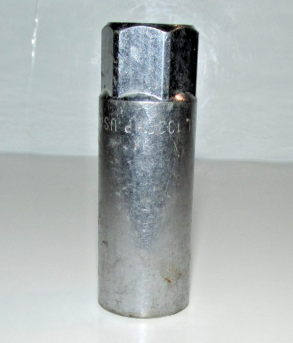 T #193 – KAL #1320, 3/8″ drive, 5/8″ Deep SOCKET, 6 POINT