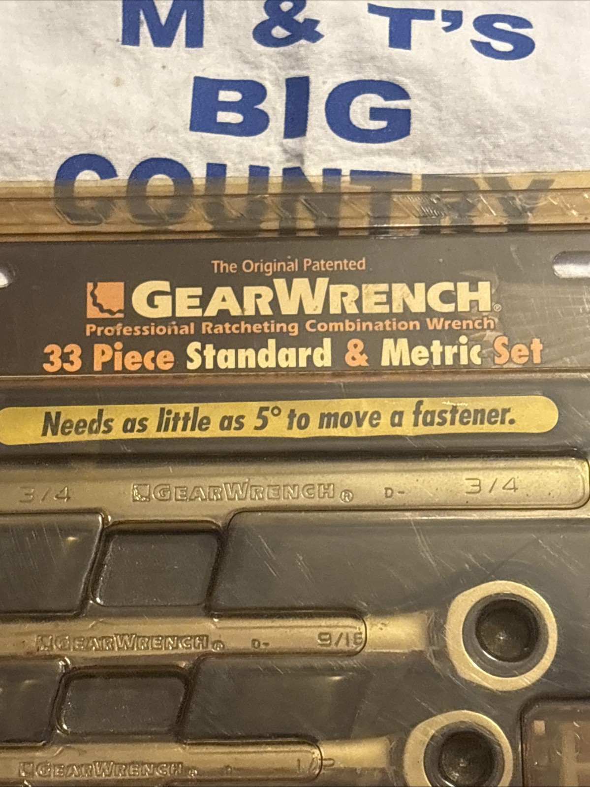 Gearwrench 32 pc Standard & Metric Set, includes bits & holder