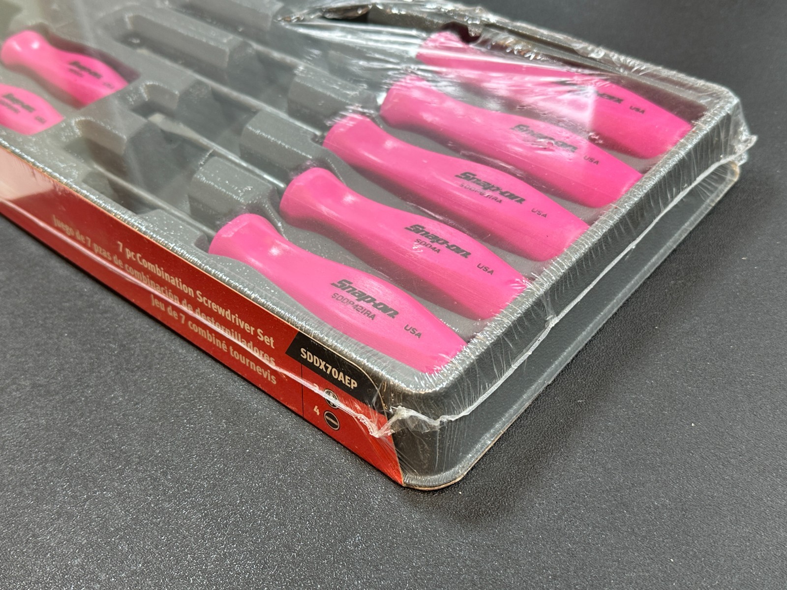 NEW Snap-on Tools 7pc LIMITED ELECTRIC PINK Hard Grip Screwdriver Set, SDDX70AEP
