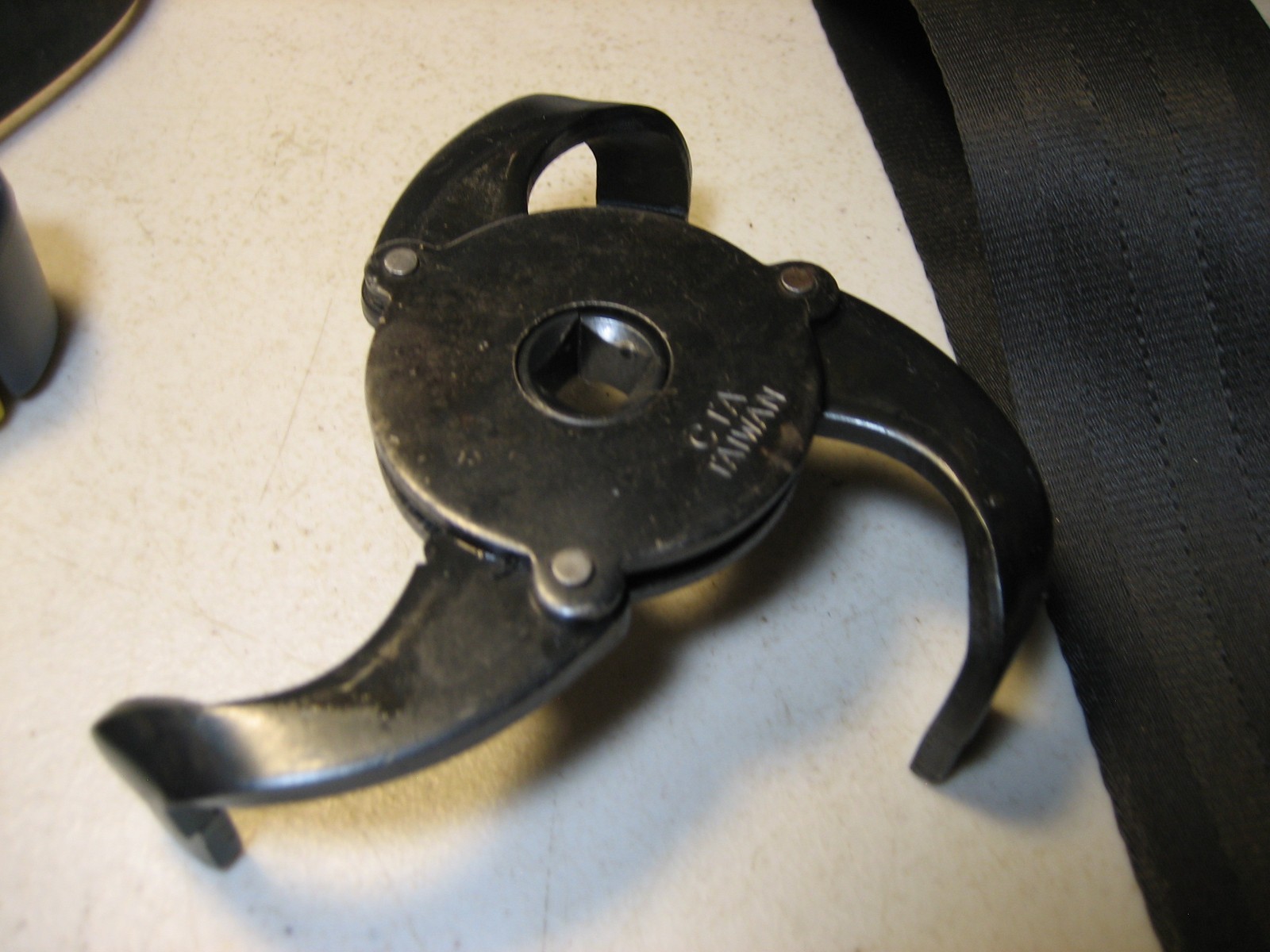 OIL FILTER WRENCHES (3 PIECES)