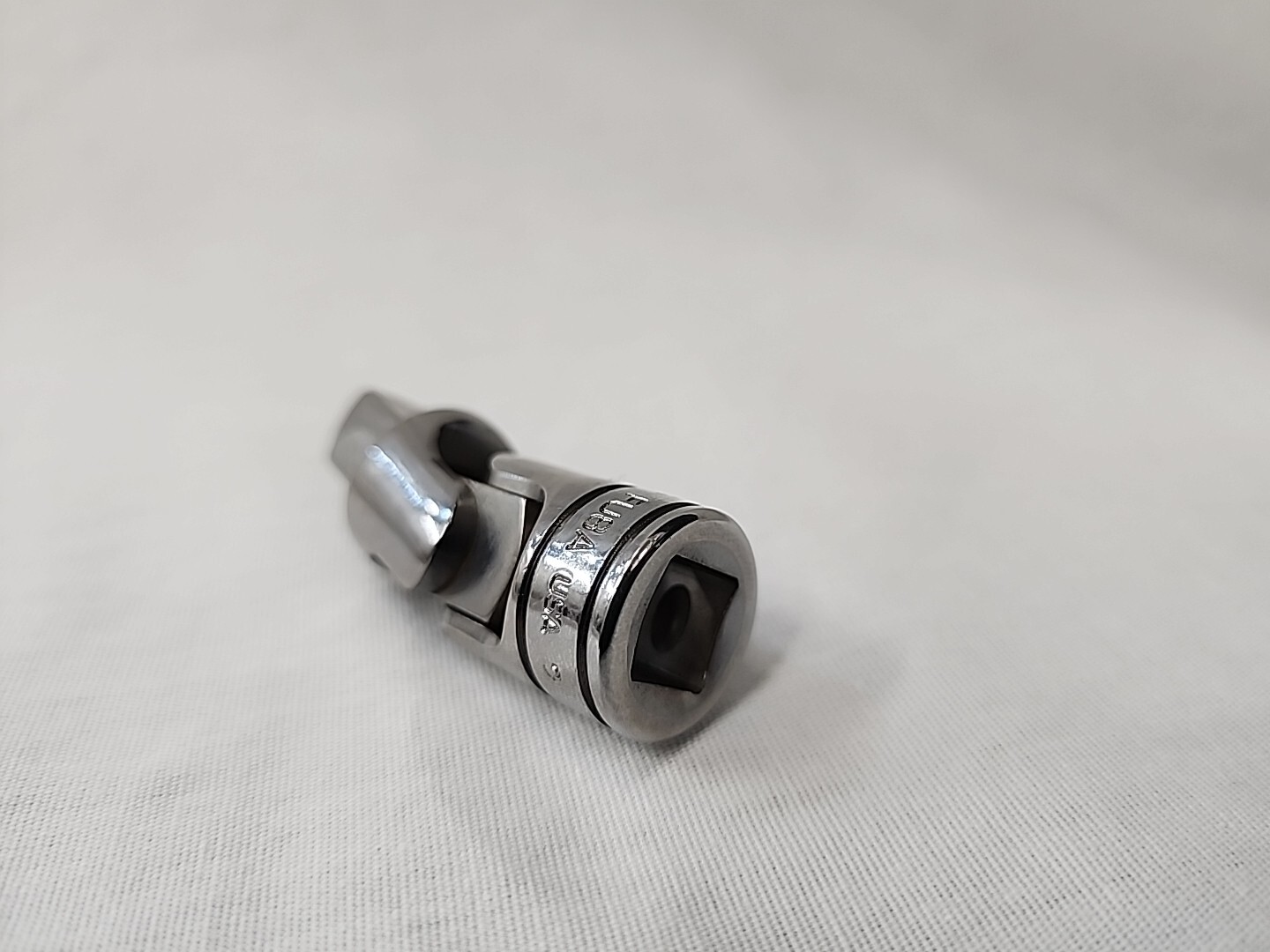 Preowned Snap-On 3/8″ Drive 2-1/16″ Friction Ball Universal Joint FU8A