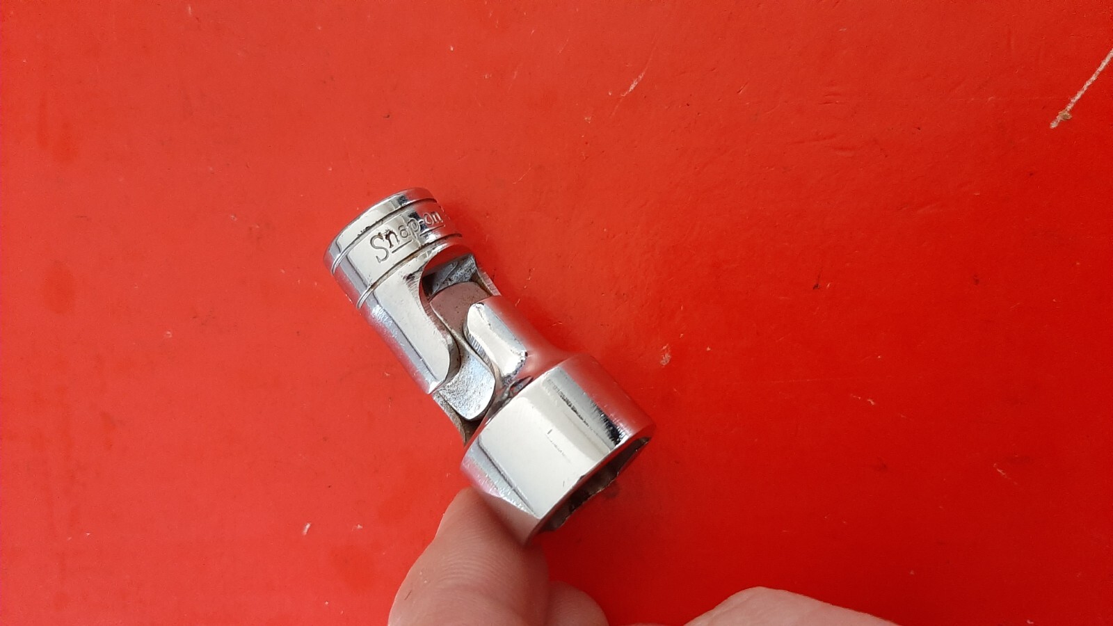 Nice! Snap on Tools USA 3/8″ Drive 3/4″ FS24 Universal Swivel Socket 6 Point 326