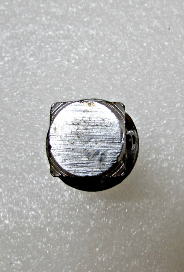 Snap-On LA12Drive Socket Adapter Reducer 1/2″ Female to 3/4″ Male w/ Lock Button