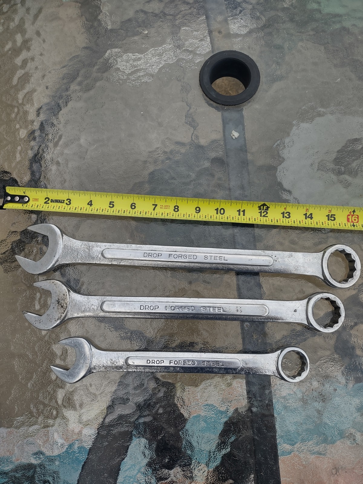 Lot of 3 Combination Wrenchs 12 Point Made In China. 1 1/4″, 1 1/8″ And 15/16