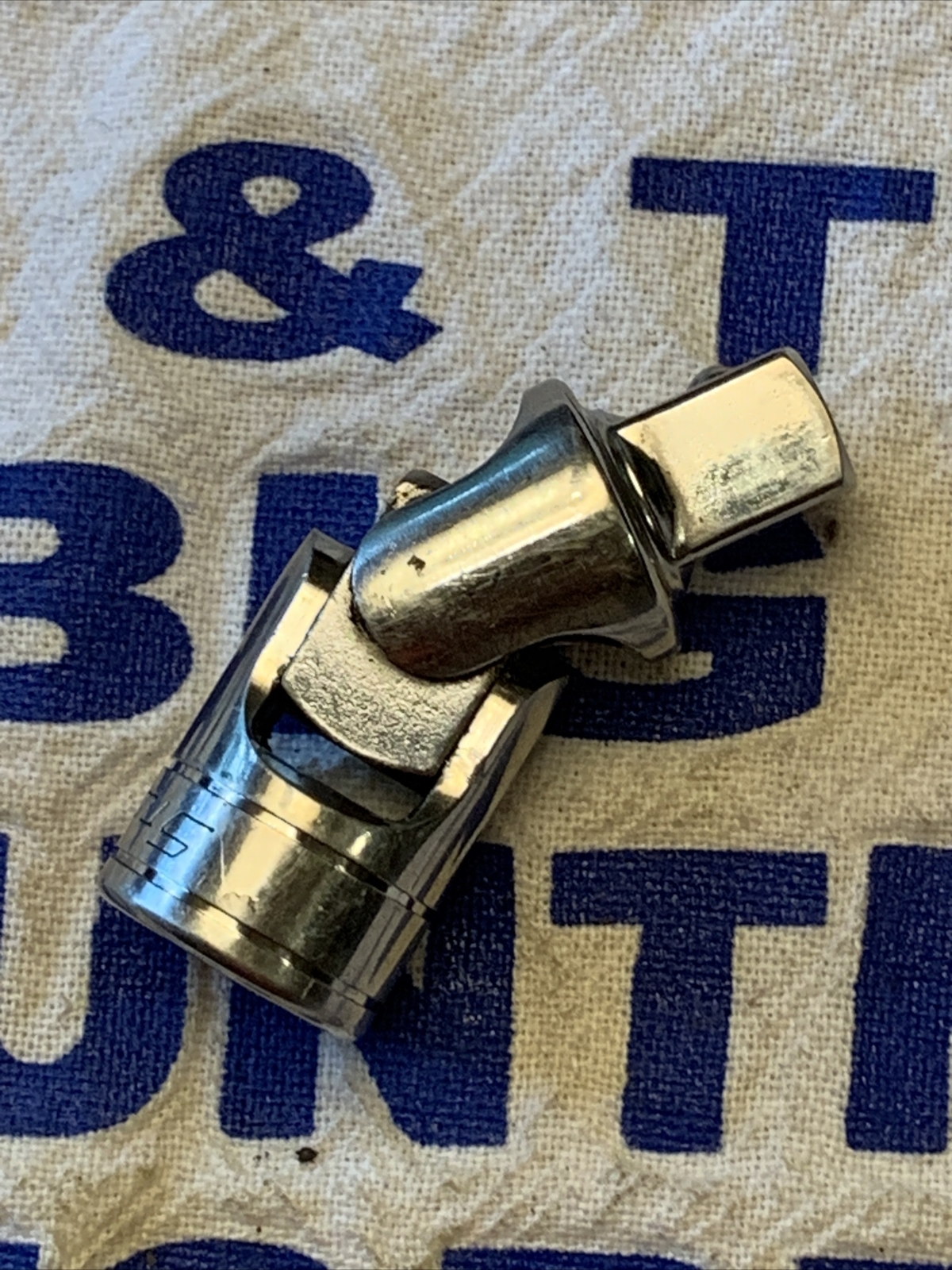 2011 Snap-on Tools USA 3/8″ Drive 2-1/16″ Friction Ball Universal Joint FU8A