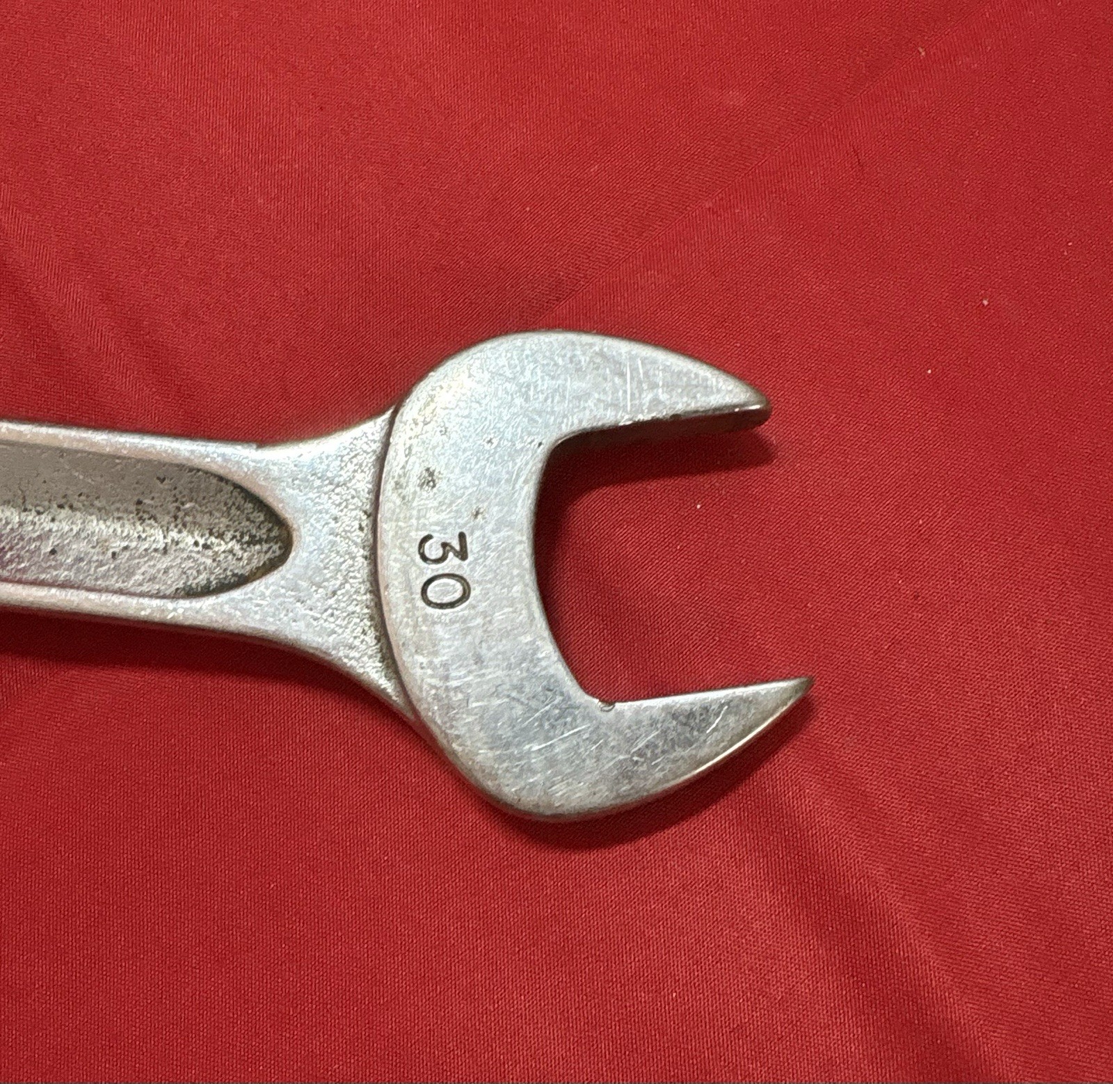 SNAP-ON Tools USA 30mm X 32mm Open-End Wrench VOM3032 Marked 14 Inches