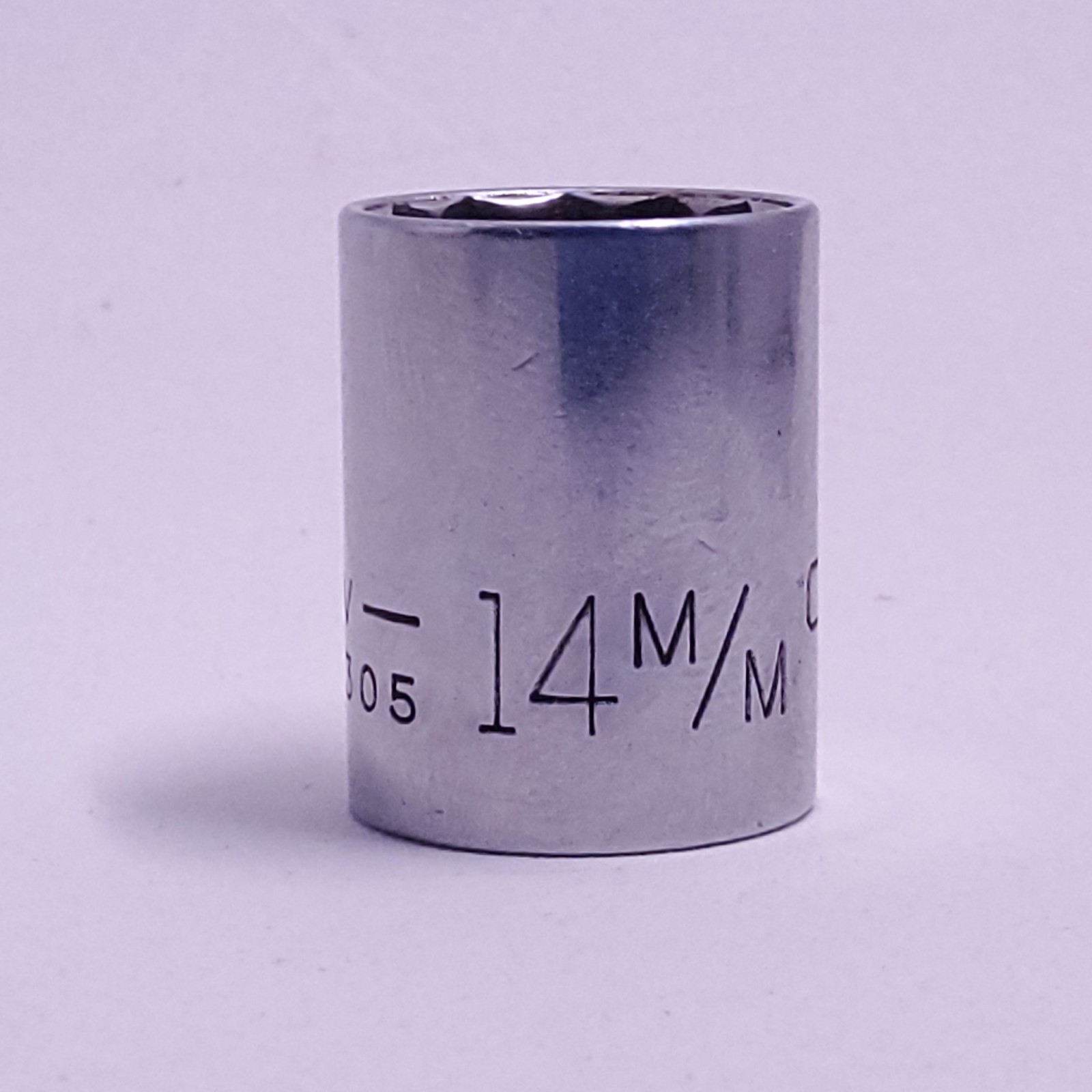 Craftsman 44305 12 Point 14mm 3/8″ Drive Shallow Socket -V- Series