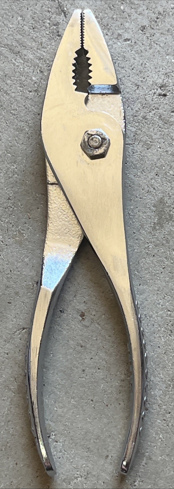 🔥 SNAP-ON 47 – 7-1/2″ CHROME VACUUM GRIP SLIP JOINT PLIERS Snap On