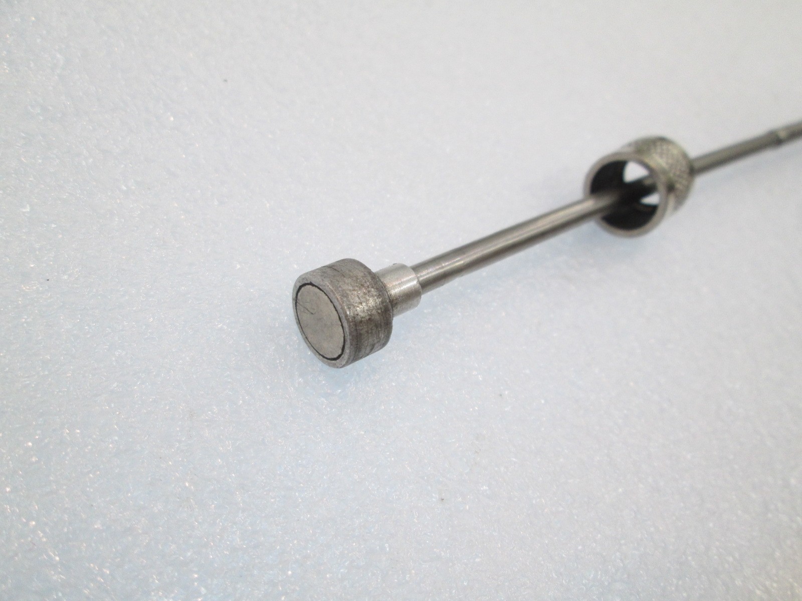 Snap-on’s BLUE POINT MAGNETIC PICK UP TOOL UPT35 EXTENDS TO 33″