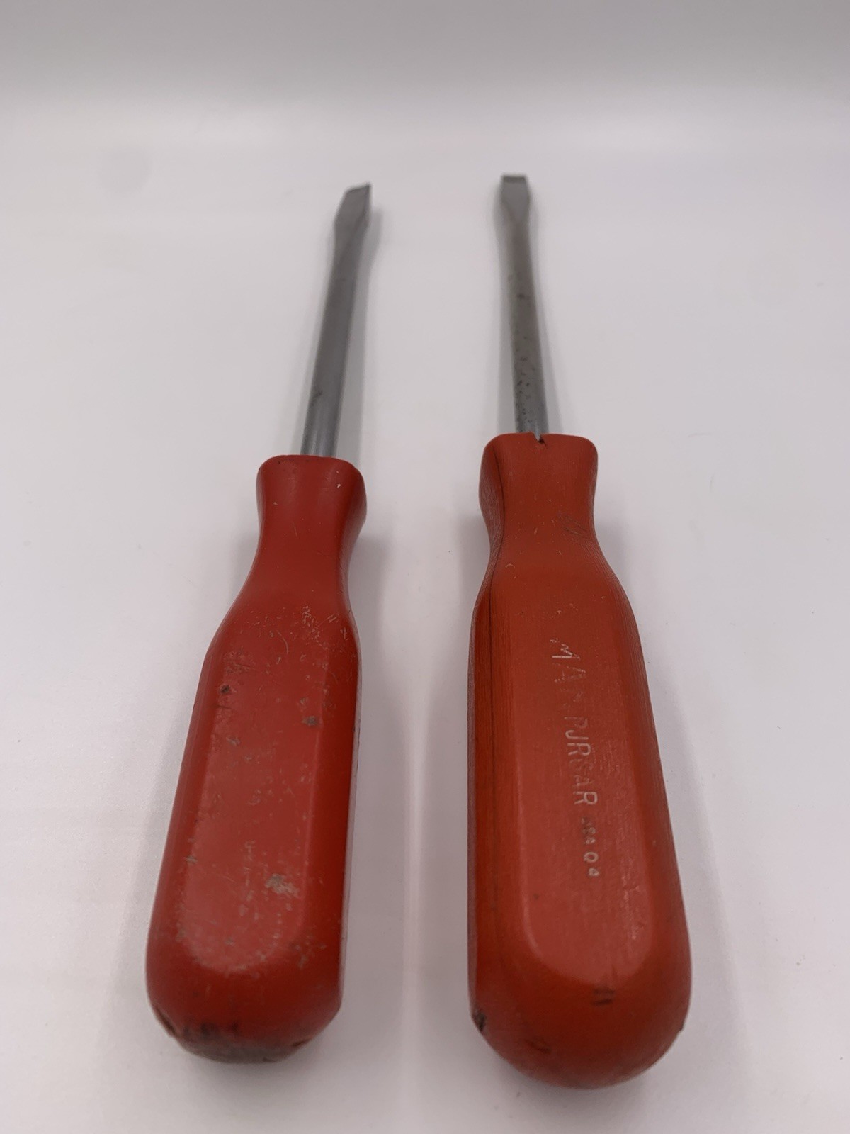 MAC TOOLS 2pc SCREWDRIVERS -RED- HARD HANDLES *USA* #PJR6AR, and #PJR6A