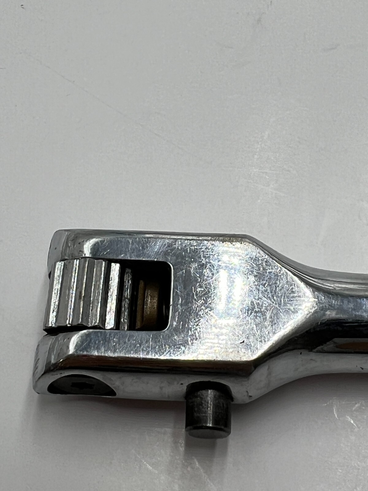 E-Z Red 1/2in Drive Locking Flexhead Chrome Grip Ratchet 22in MR1224FL
