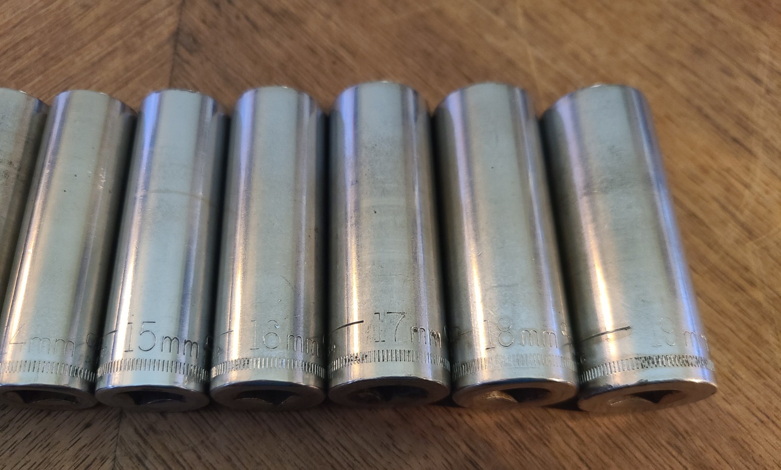 Craftsman 11pc 3/8″ Drive Metric Deep Socket Set 6 Point 9mm-19mm V And G Socket