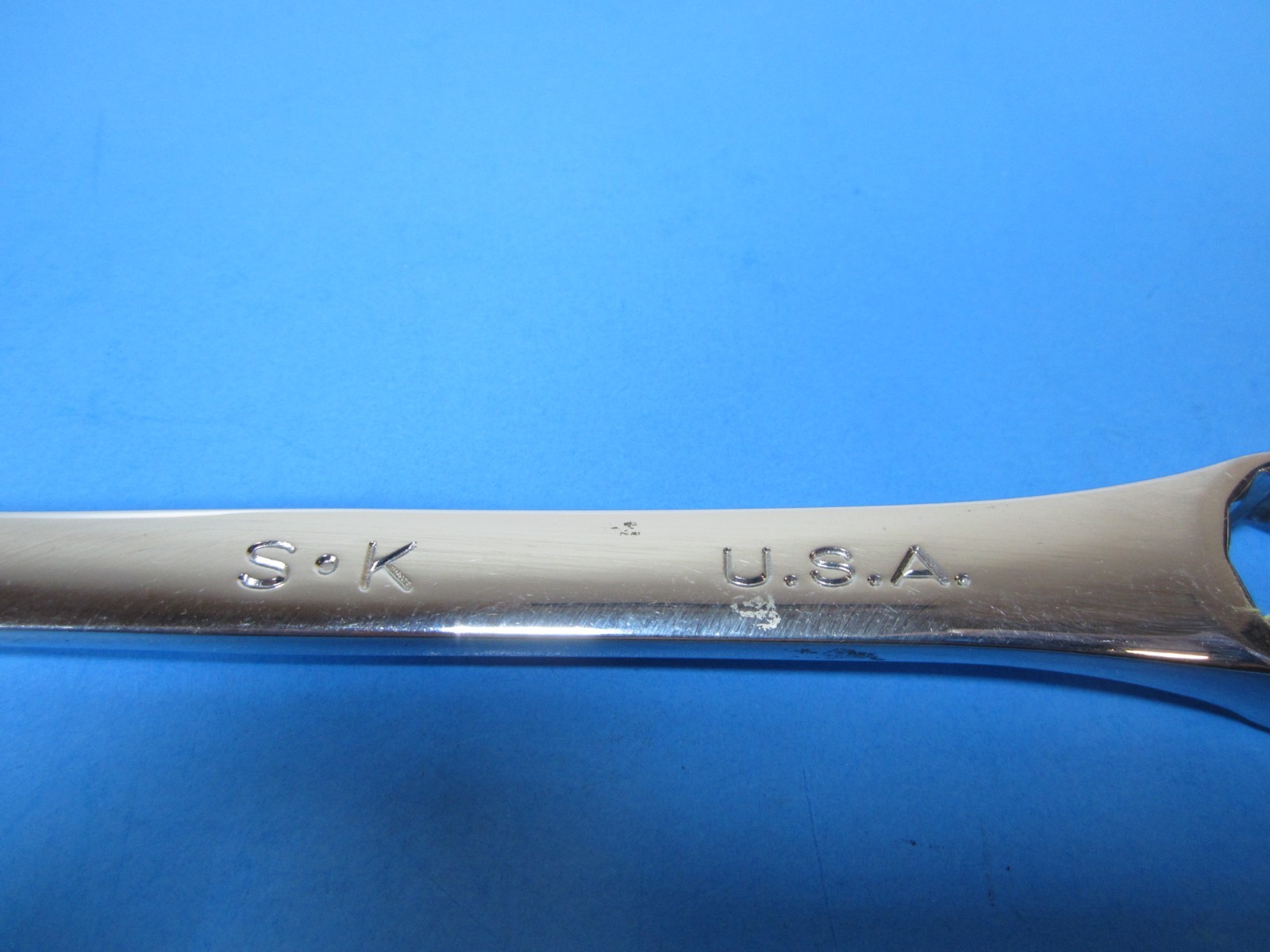 S.K. TOOLS * New Old Stock * 18mm 12-point # – 88318 Combination Wrench
