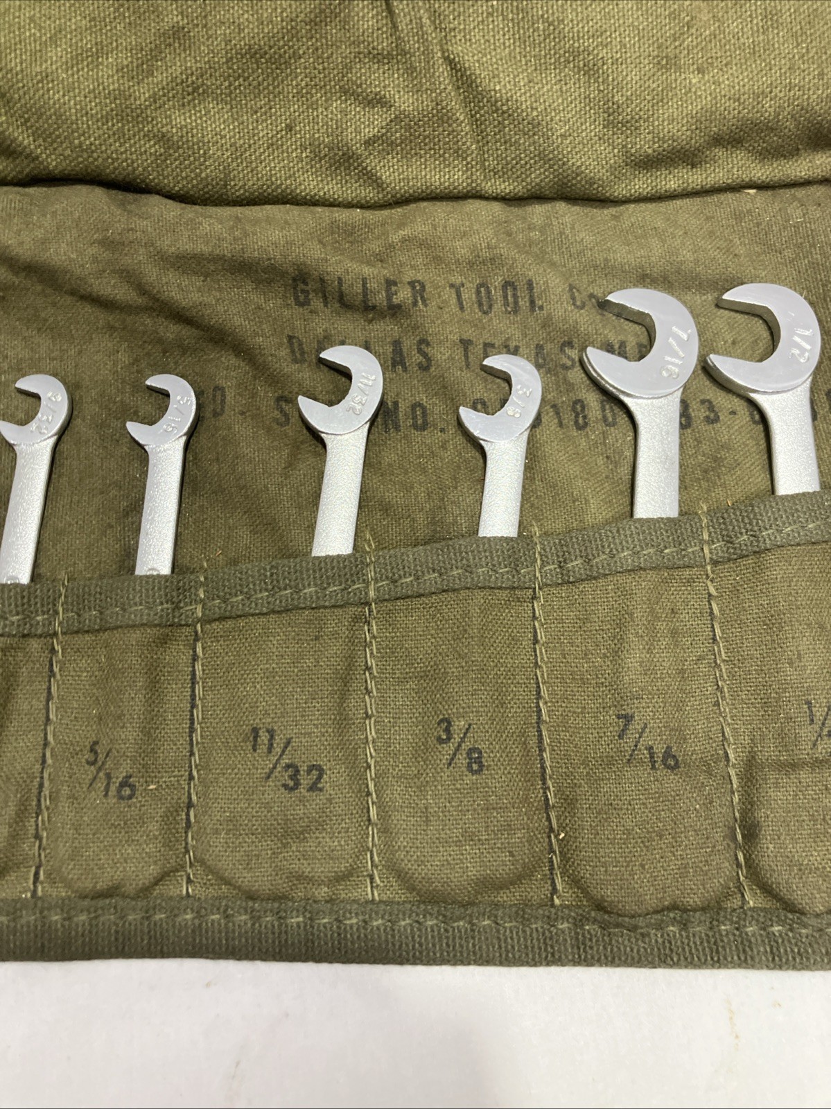 Vintage Giller US Military Ignition Wrench Tool Kit Canvas Roll SAE USA