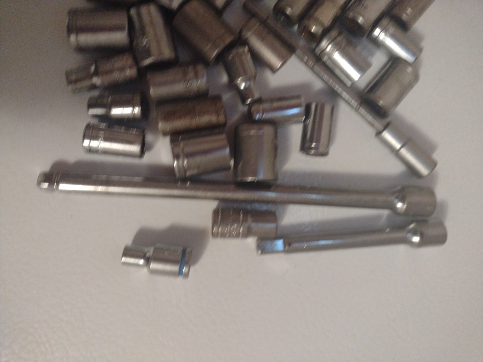 Assorted 1/4″ Drive Sockets -50 Sockets SAE and Metric Various Brands