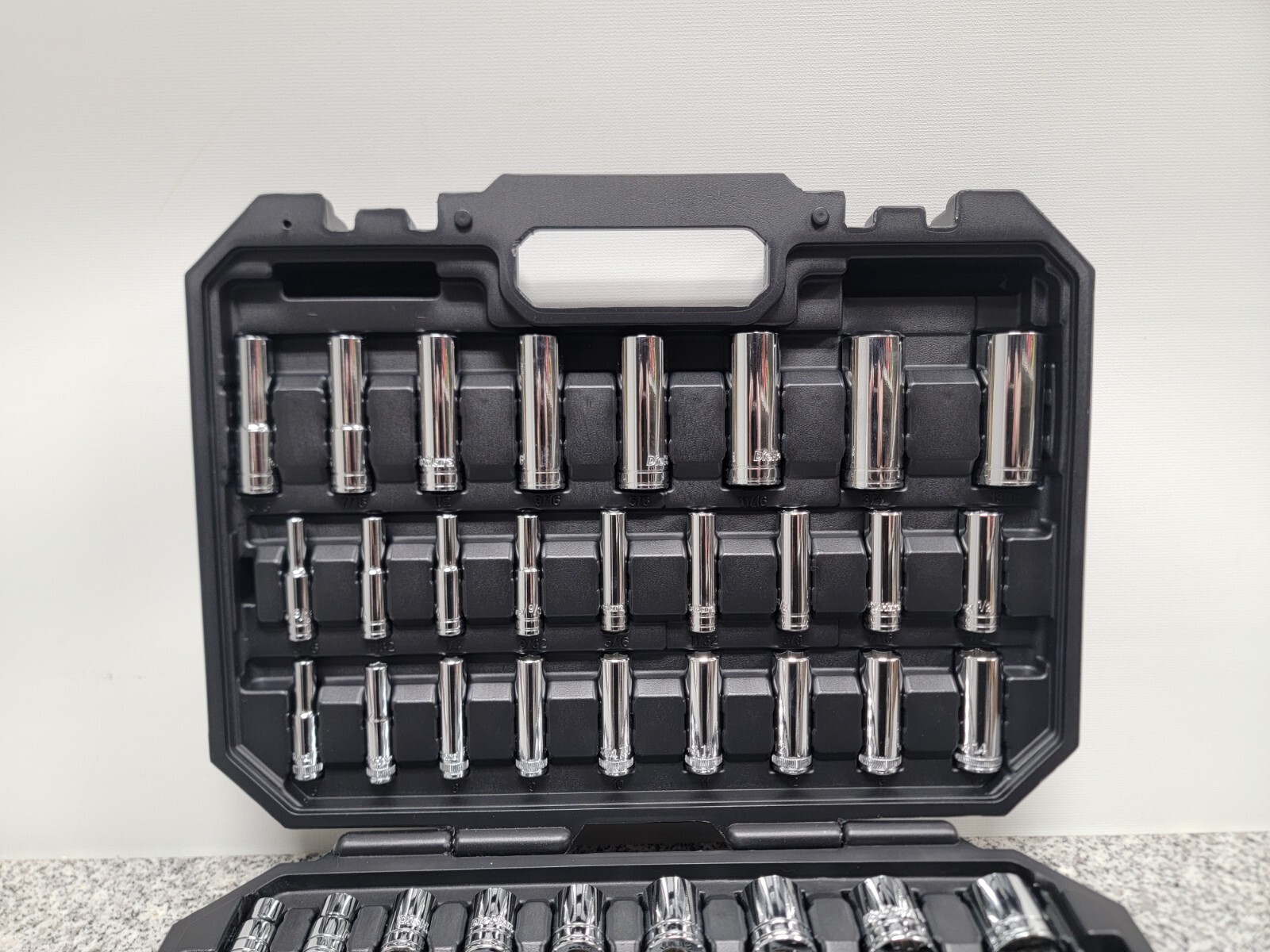 DieHard 1/4″ and 3/8″ Drive Ratchet Socket Set, SAE & Metric, 68-Piece