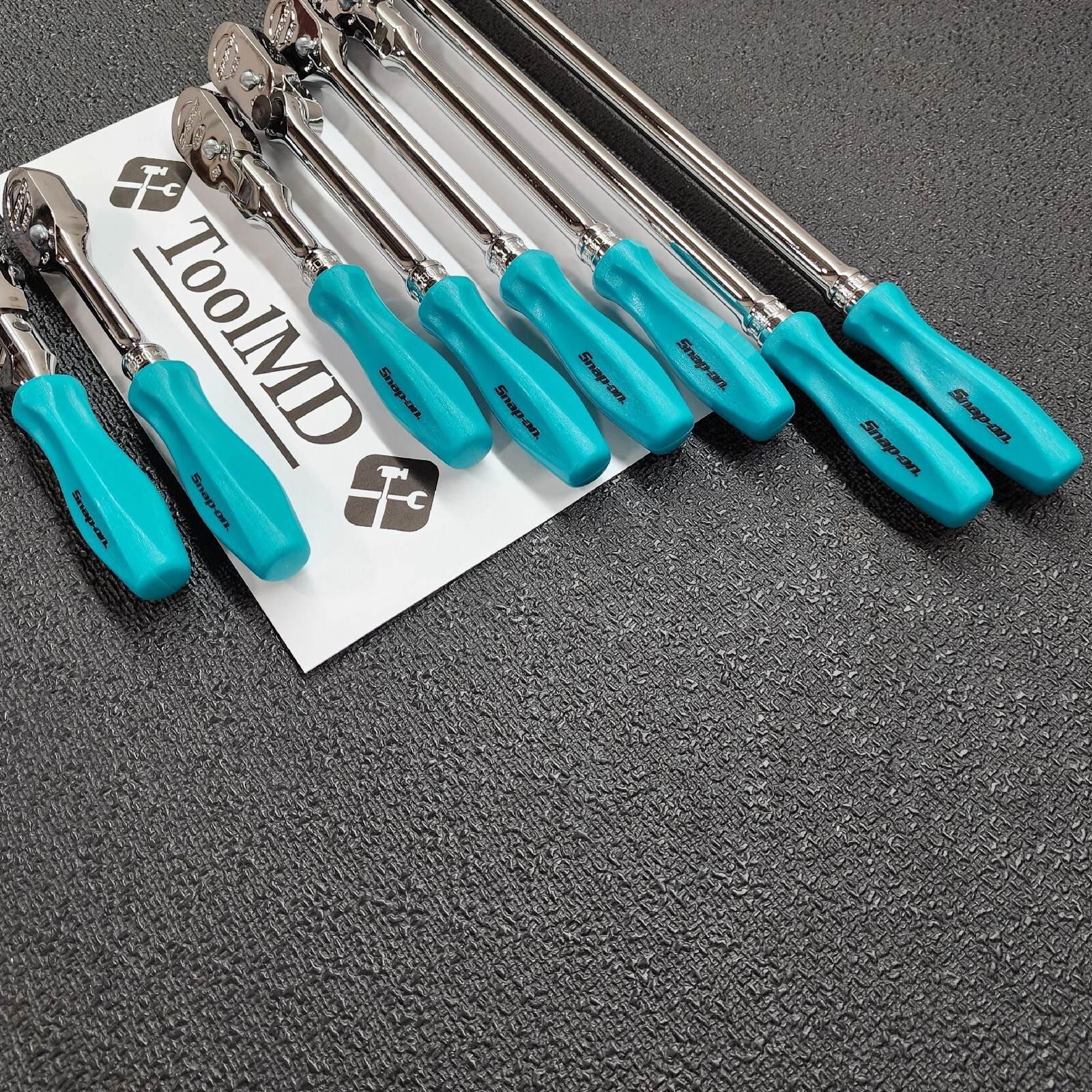 Snap-on Tools NEW 8pc TEAL Hard Handle 3/8″ Drive Fixed & Flex Head Ratchet Set