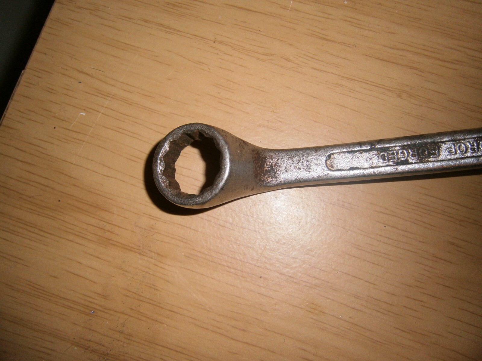 Vintage silver tone spanner. 17mm & 19mm ends (E6a)