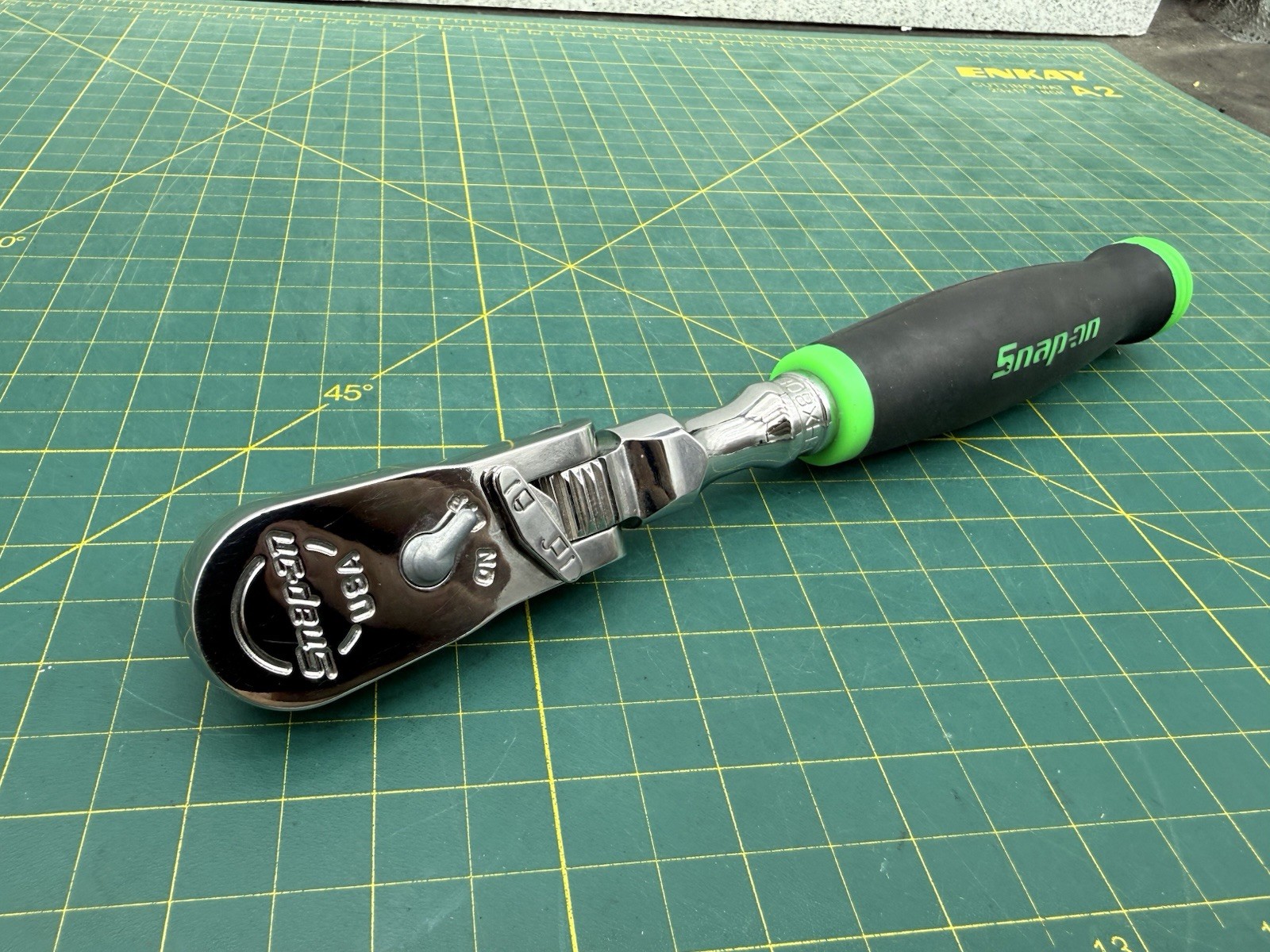 Snap-On Tools FHX80B 3/8″ Drive GREEN Soft Grip Handle LOCKING FLEXHEAD Ratchet