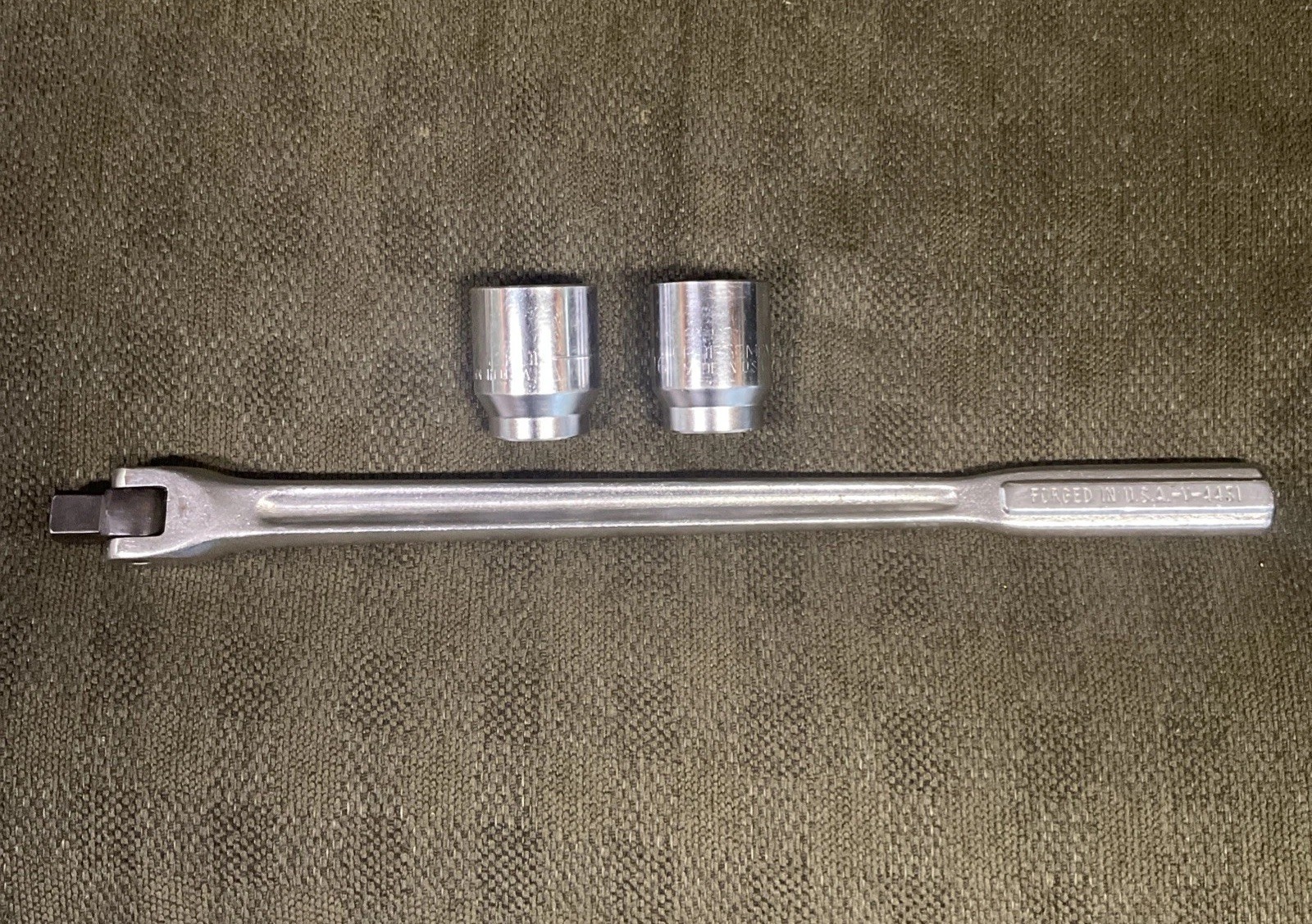 Vintage Craftsman Breaker Bar 3/4″ Drive, 18″ Long, V-4431 USA With 2 Sockets