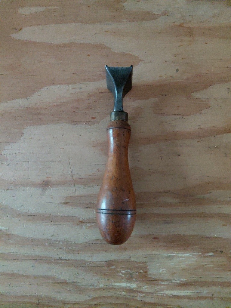 Vintage tack puller lifter wooden handle