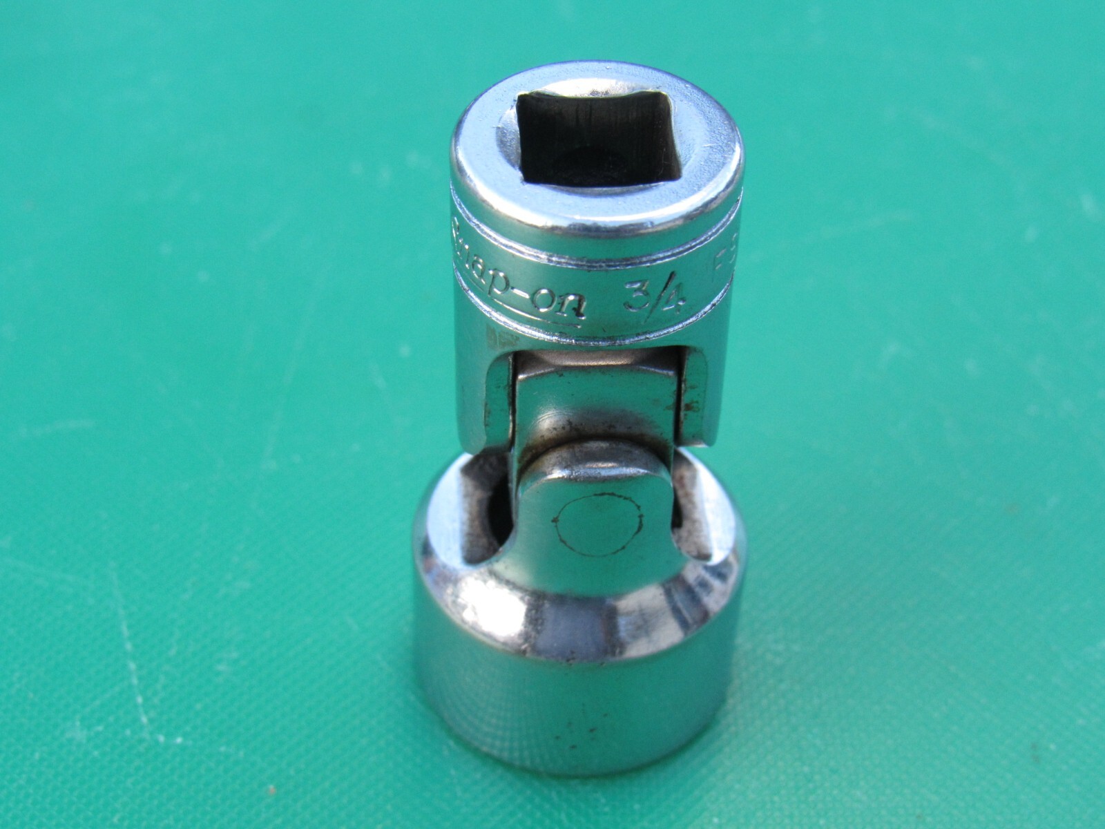 SNAP ON FS24 3/4″ 6 POINT 3/8″ DRIVE SAE SHALLOW UNIVERSAL SWIVEL SOCKET 3/4 «