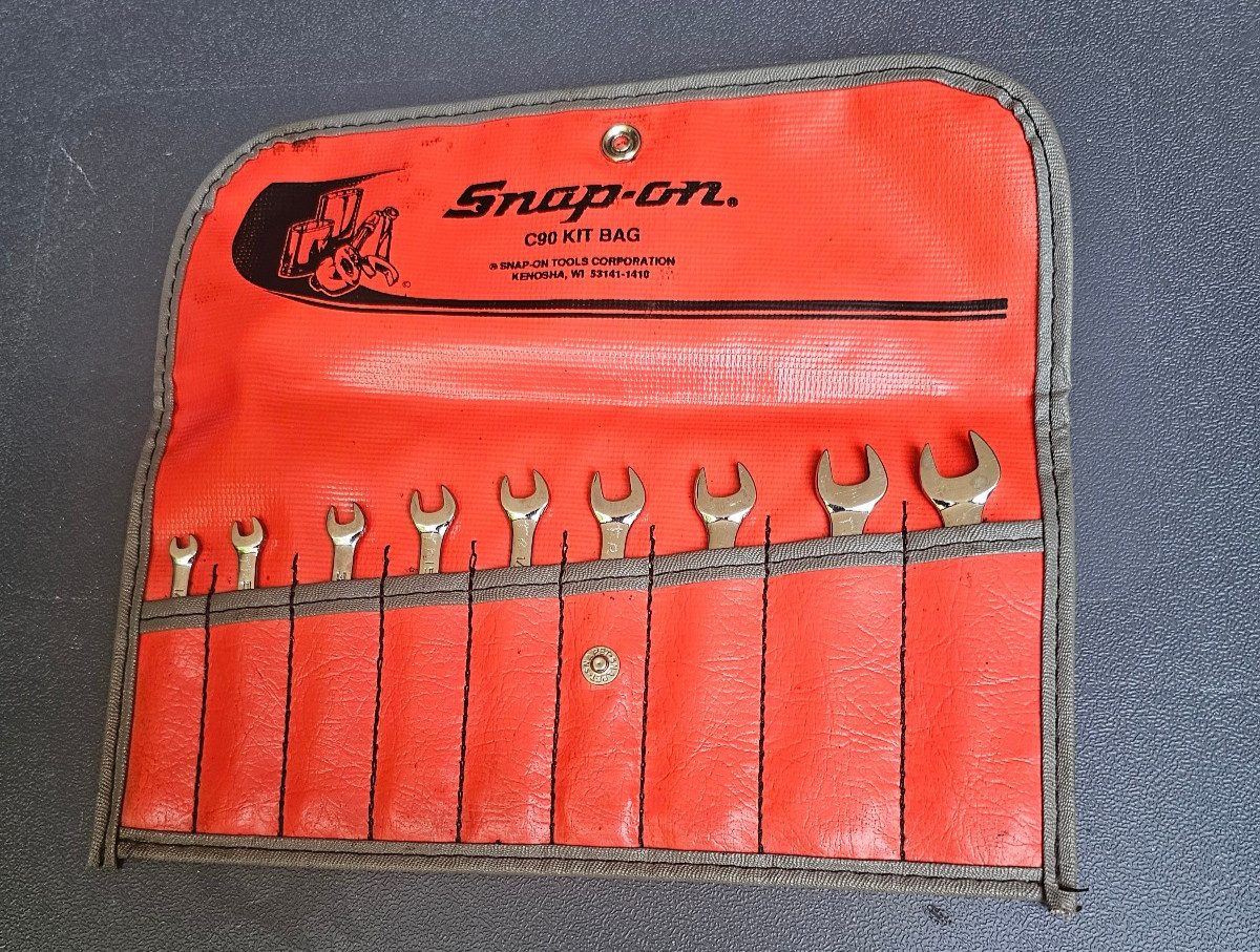 Snap-on 1/8″- 3/8″ 9pc SAE 15°/60° Offset Open-End Ignition Wrench Set DS809K