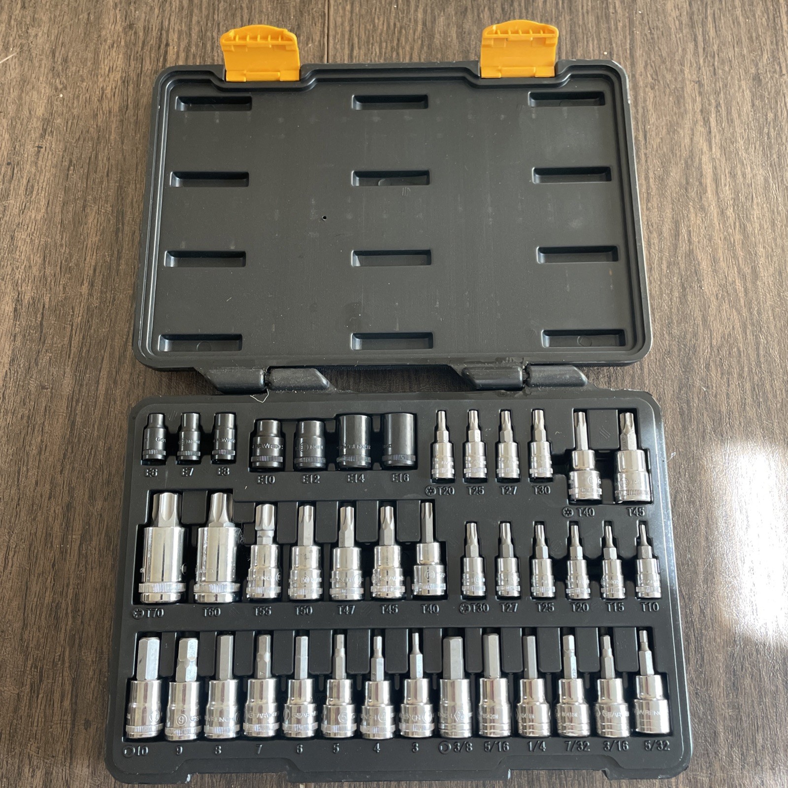GearWrench 40 pc.Torx and Bit Socket Set 40424A never used