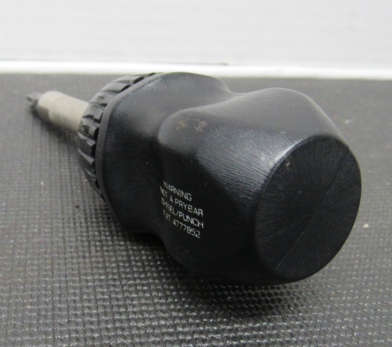 Snap-on Tools Stubby Hard Handle Ratcheting Magnetic Screwdriver SSDMR1A USA