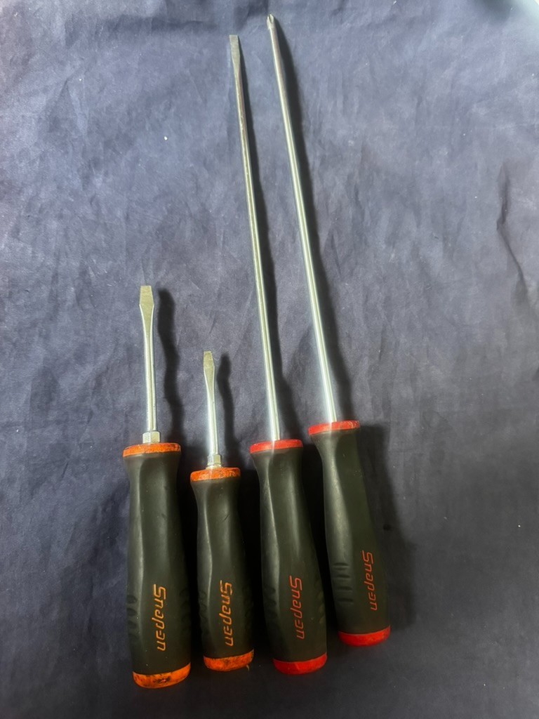 Snap On Screwdriver Lot 4 Pc Phillips And Flat Soft Grip USA Mechanics Tools