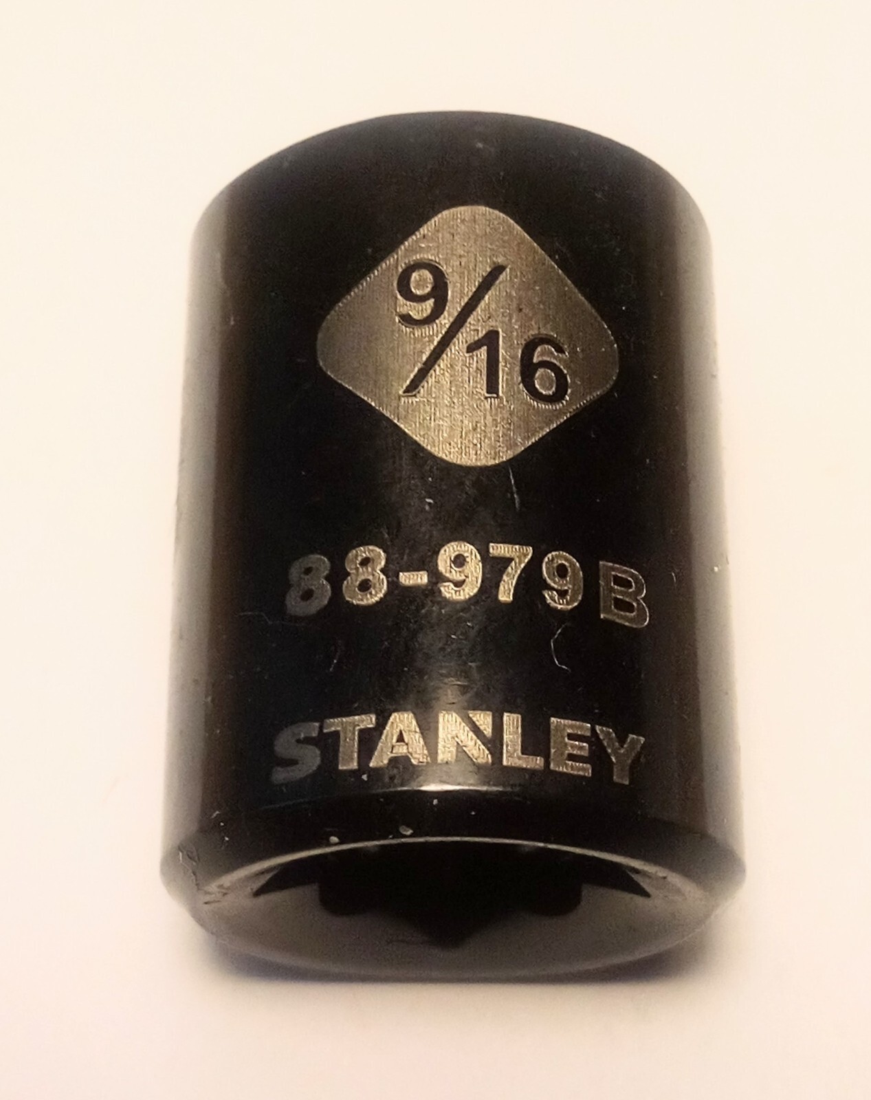 Stanley 9/16″ x 3/8″  Standard Socket 88-979B Black Chrome 6 Pt Free Shipping