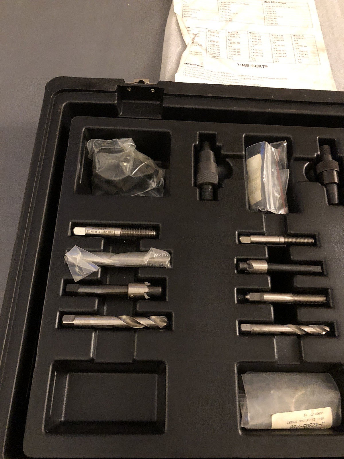 KENT-MOORE THREAD REPAIR KIT J-42385-400 NEW (INCOMPLETE) J42385400