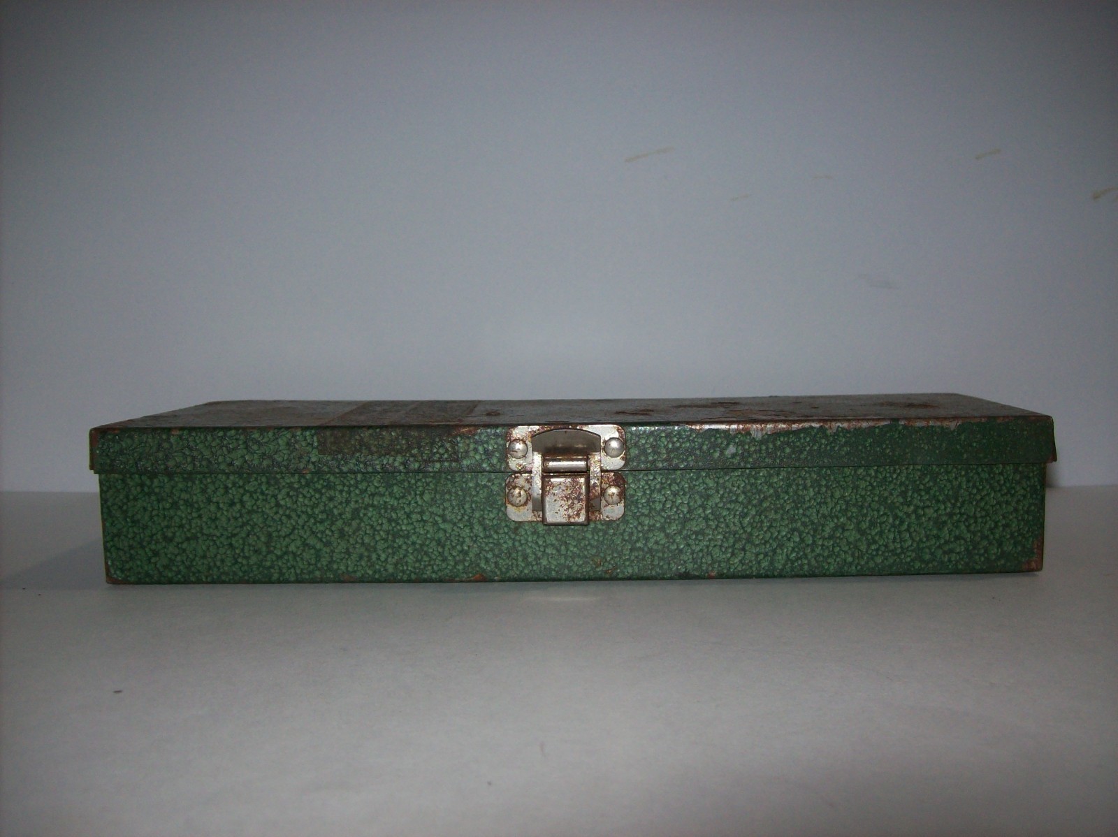 EMPTY Vintage S-K Tools Green Metal Socket Set Case Box, 11″L x 4″ W x 1.75″ T