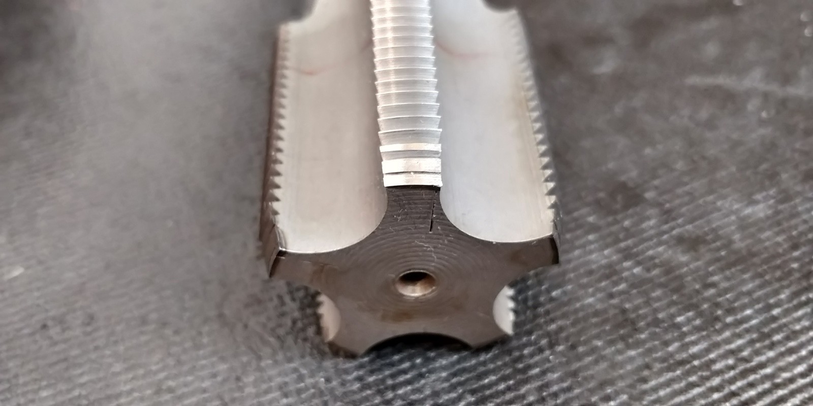 1-1/4″ -11-1/2 NPT HANITA HIGH SPEED STEEL PIPE TAP 5 flutes