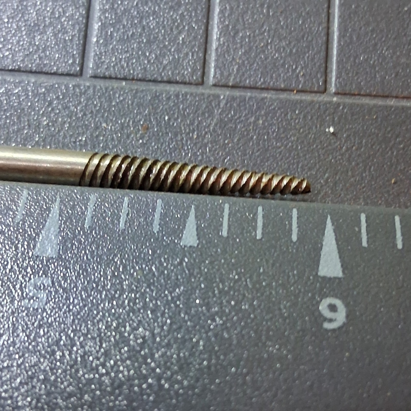 Vintage Japan #801 Twist 1/8″ Bolt Screw Extractor Bit