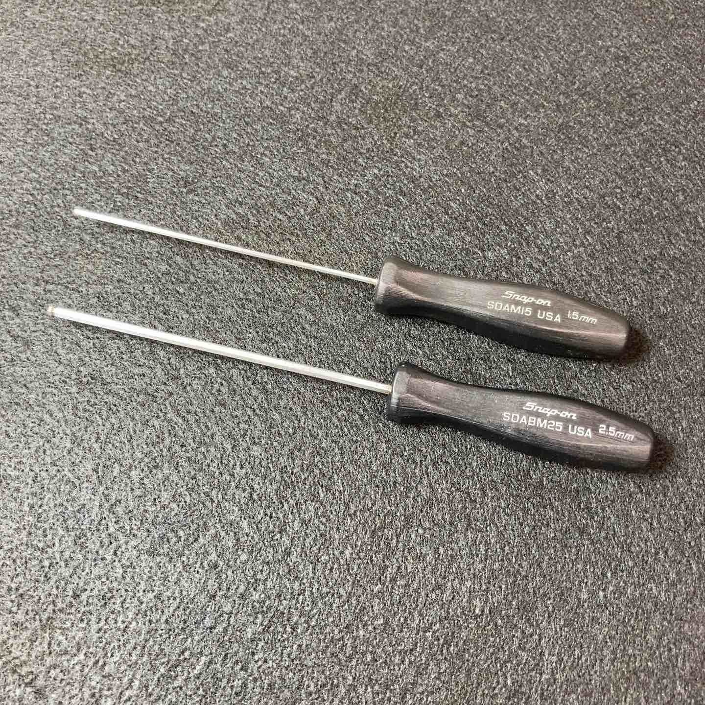 Snap-on SDABM25 2.5mm Ball Hex Head Driver SDAM15 1.5mm Hex Screwdriver Set