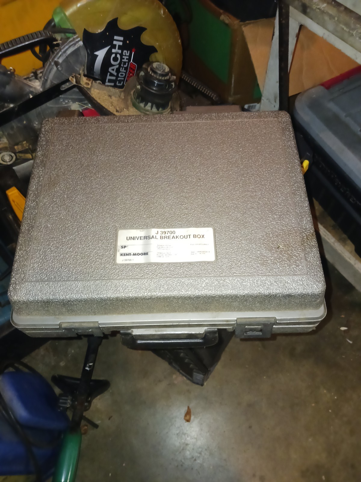 Kent-Moore J-39700 Universal 100-Pin Breakout Box