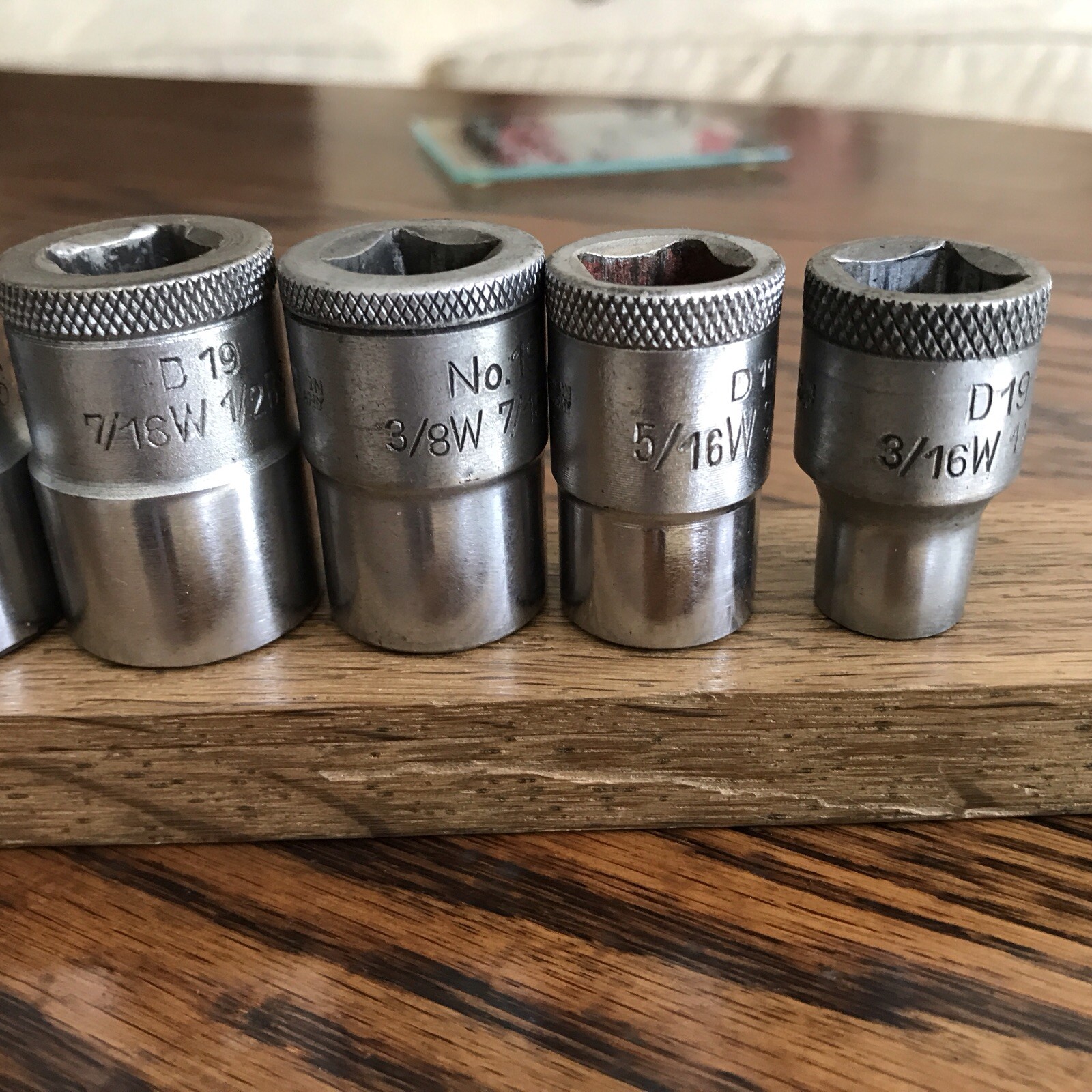 6 Gedore 9/16” To 3/16”Whitworth Sockets With 1/2″Drive.