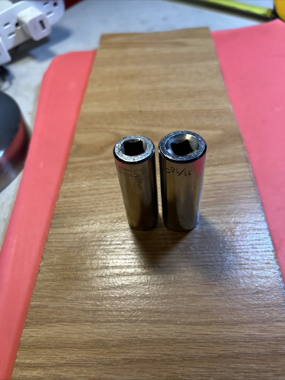 CRAFTSMAN – Lot Of 2 Deep Sockets,3/8” Drive,12pt (11/16” & 5/8”) -EE- Series