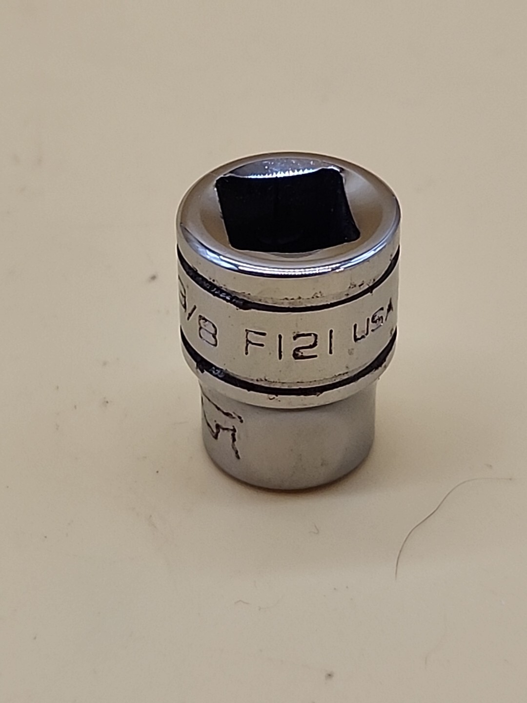Snap-on Tools F121, 3/8″ Drive 12-Point SAE 3/8″ Shallow Socket USA.