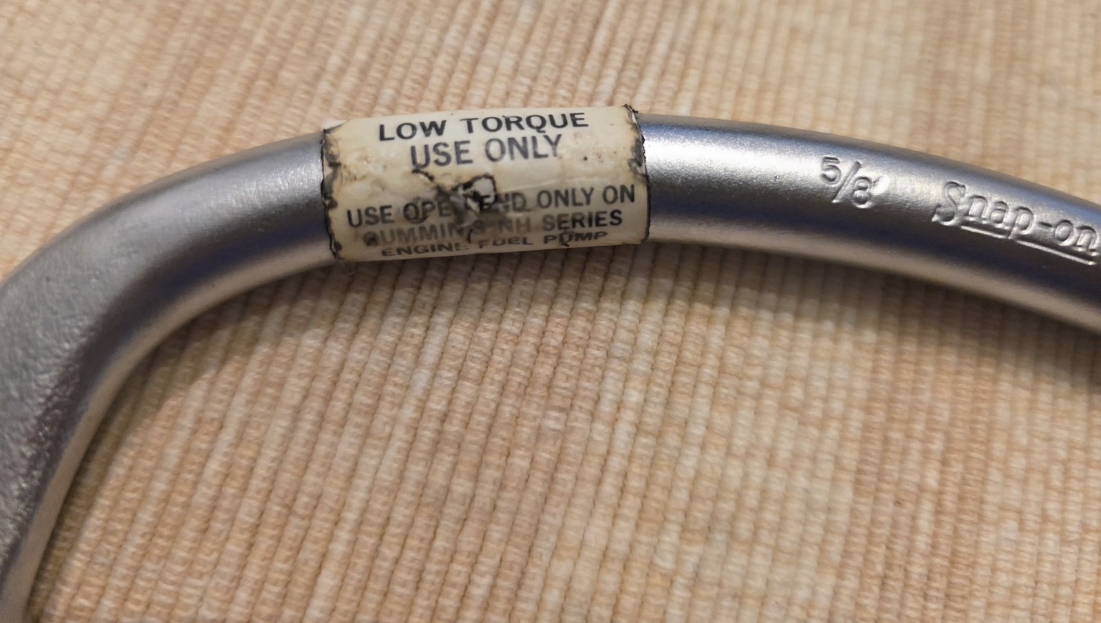Snap-on Tools USA 5/8″ x 11/16″ Air Compressor/Fuel Pump Wrench M1328A
