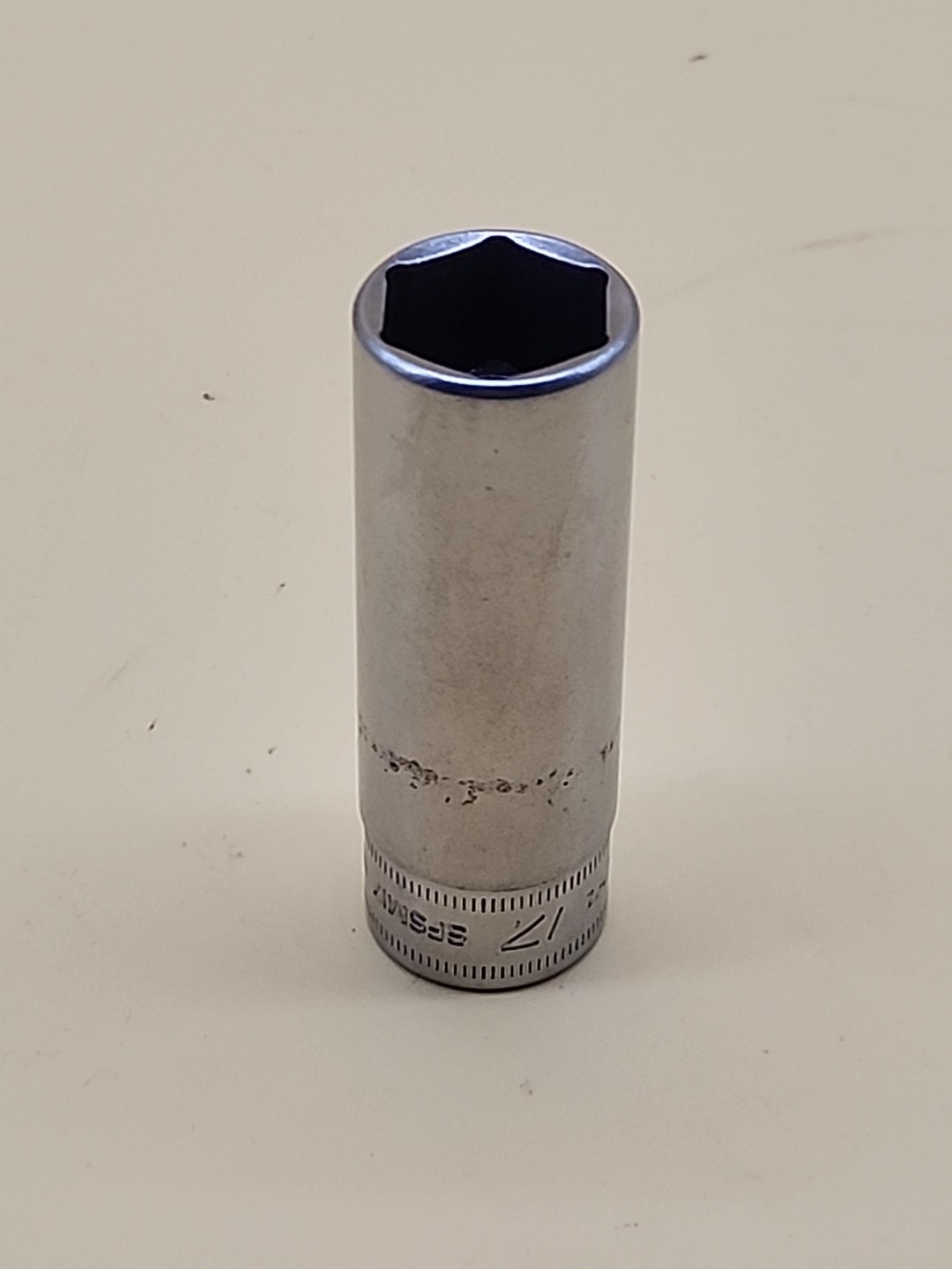 Snap-on Tools SFSM17 3/8″ Dr 17mm Metric 6 Pt Deep Chrome Socket USA