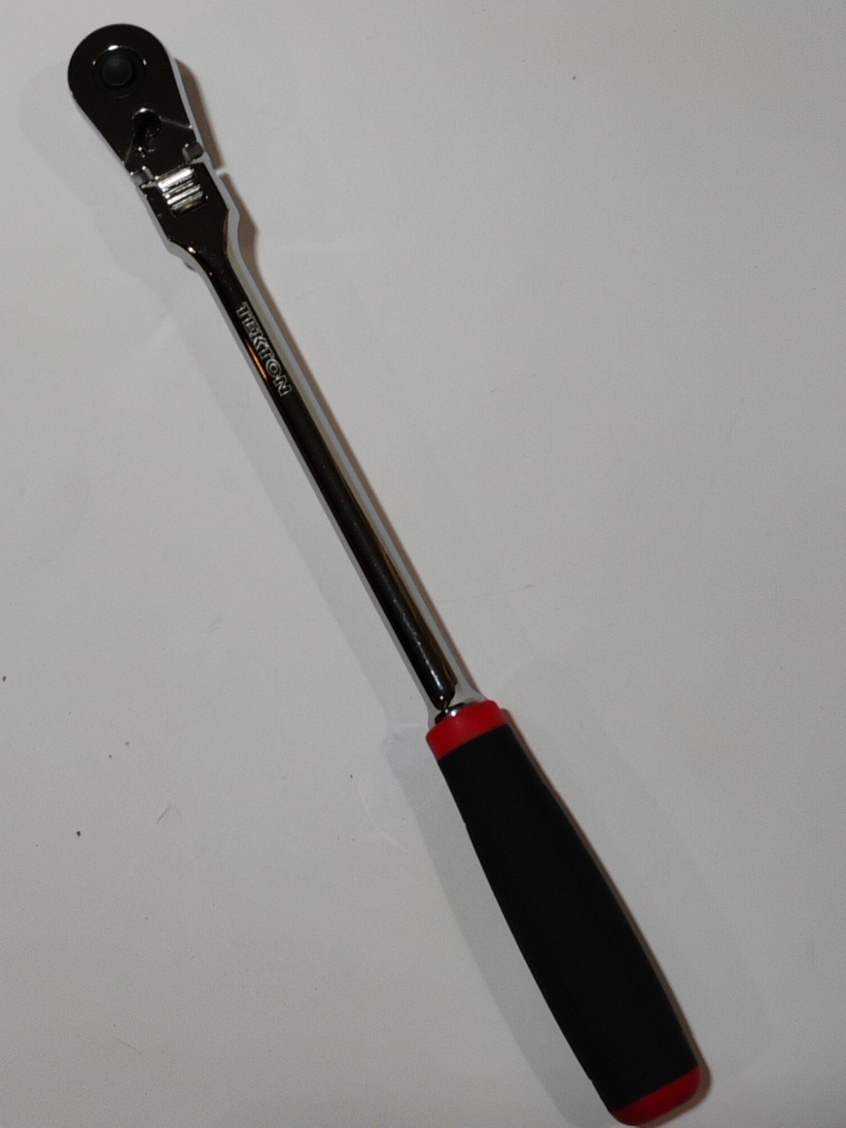 Tekton SRH32112 3/8″ Drive x 12″ Flex Head Quick-Release Ratchet