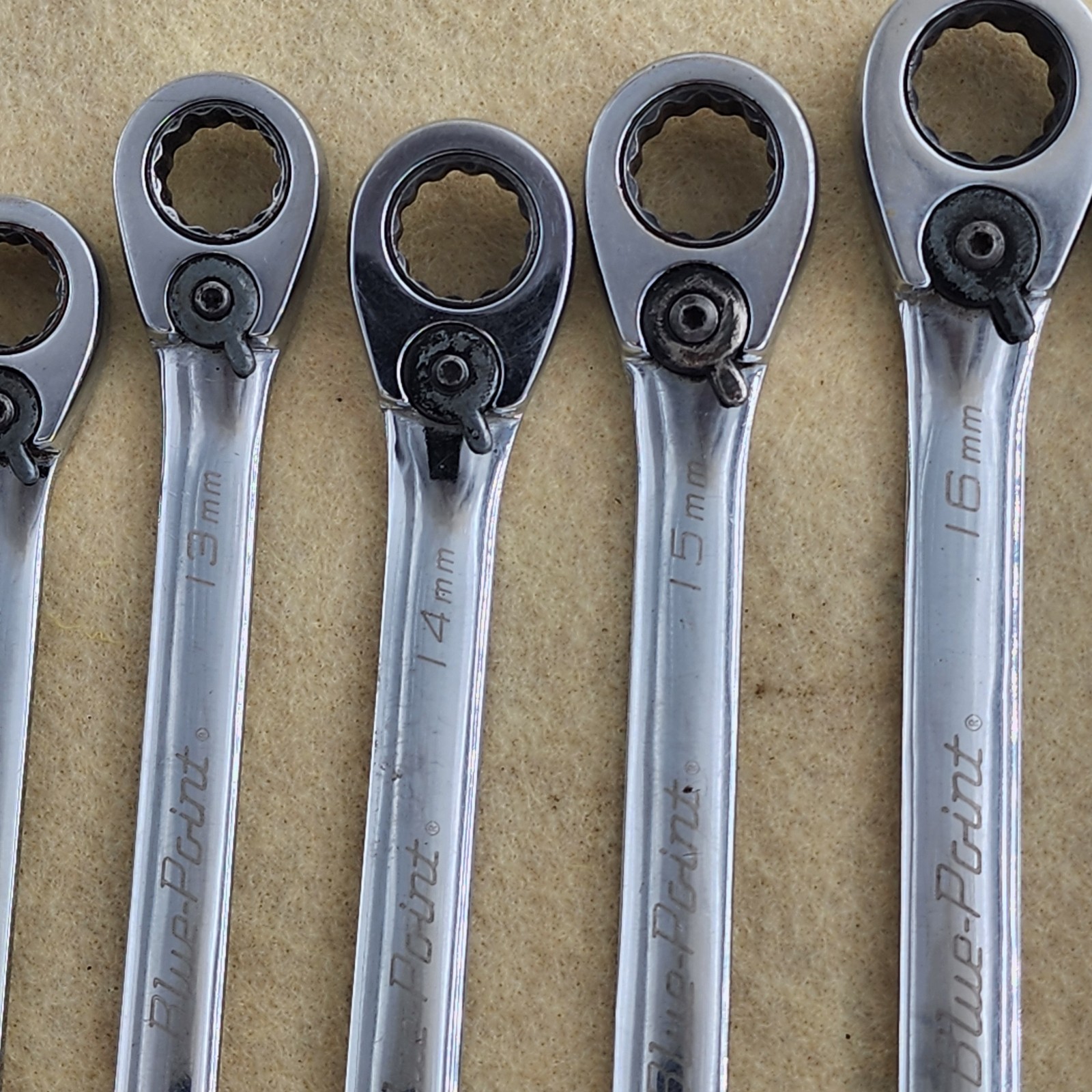 Blue-Point 12 Pc Metric Reversible Ratcheting Combination Wrench Set 8mm-19mm Sn