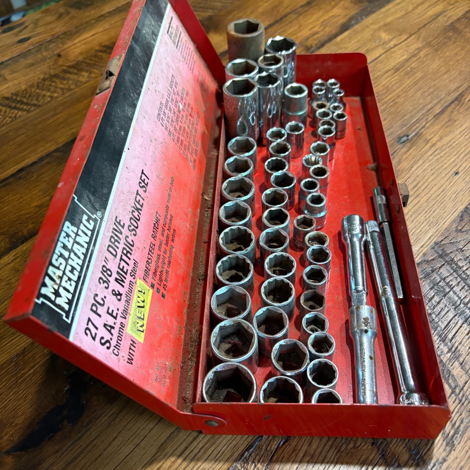 53 Socket Set Plus Two Ratchets Mixed