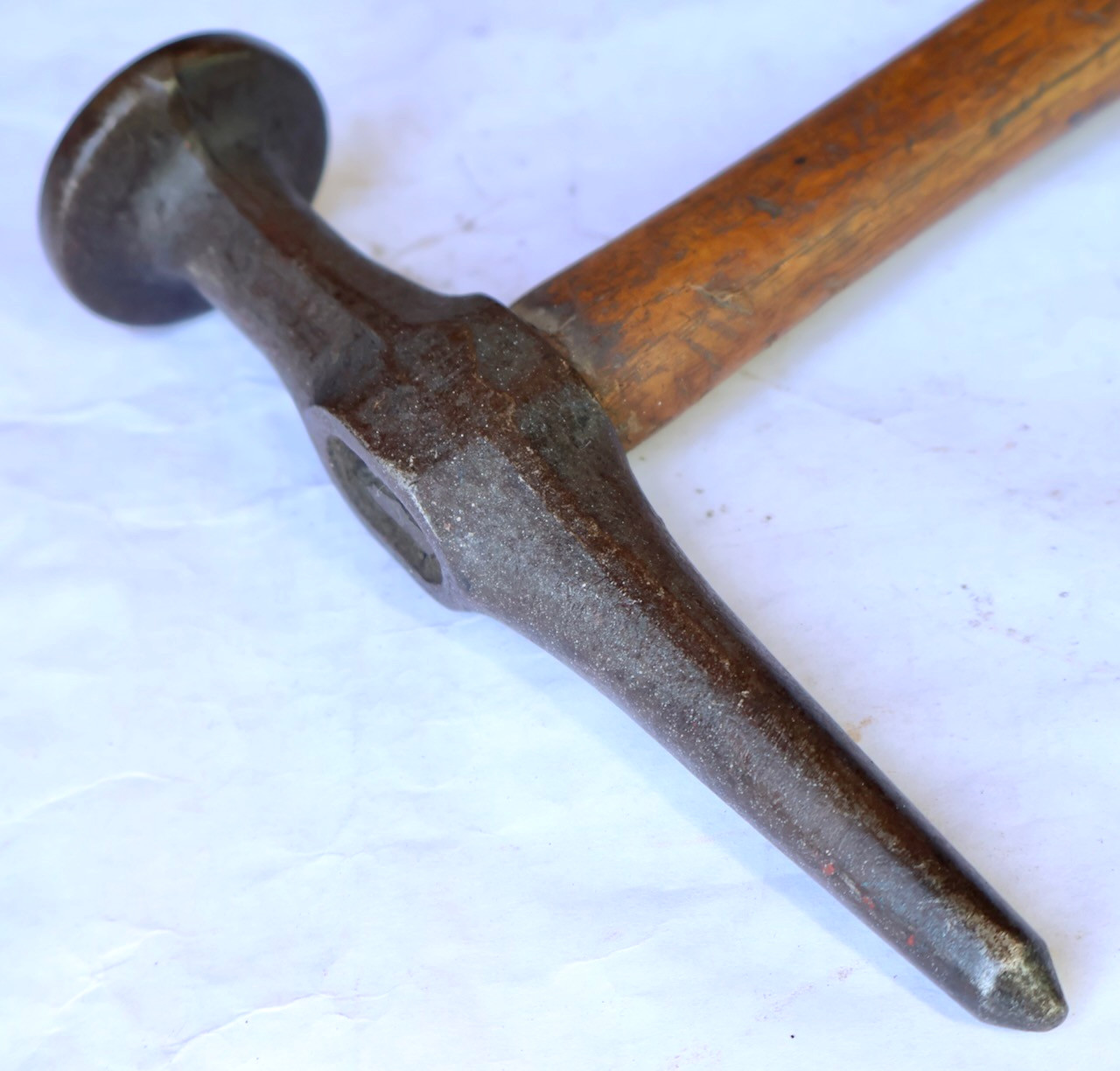13.4 Oz. Unbranded Short Straight Pointed Peen Auto Body Repair Hammer / MTT