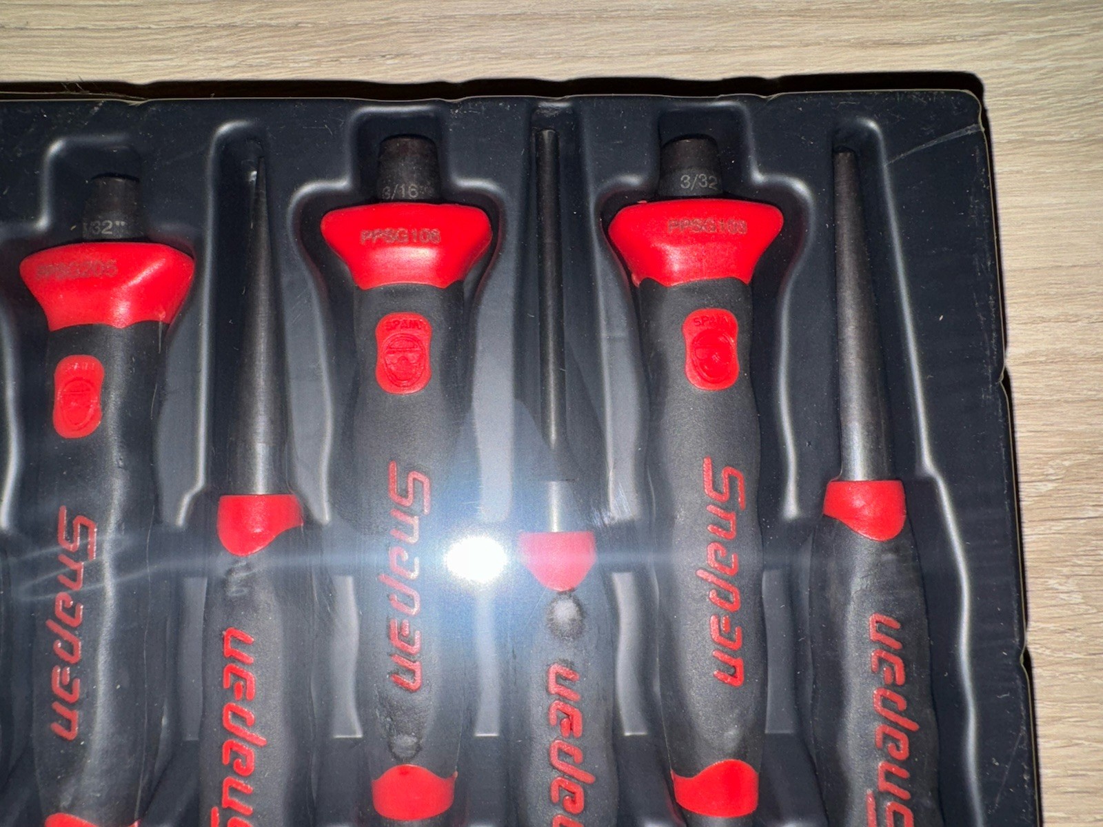 BRAND NEW Snap On Soft Grip 10 Piece Punch And Chisel Set PPCSG710 Red